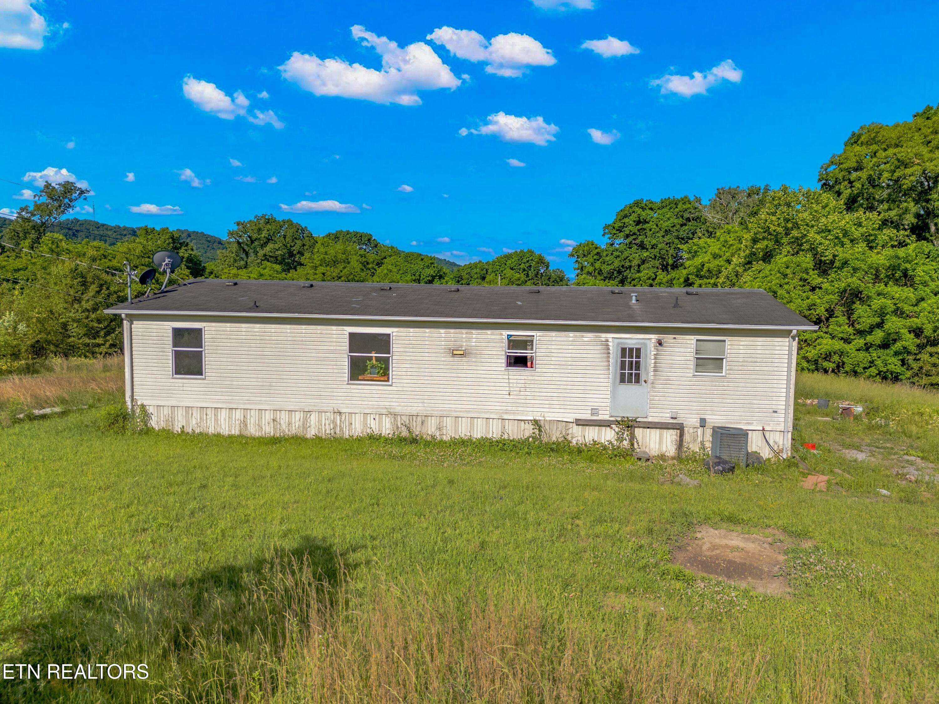 Bean Station, TN 37708,142 Hutton LN