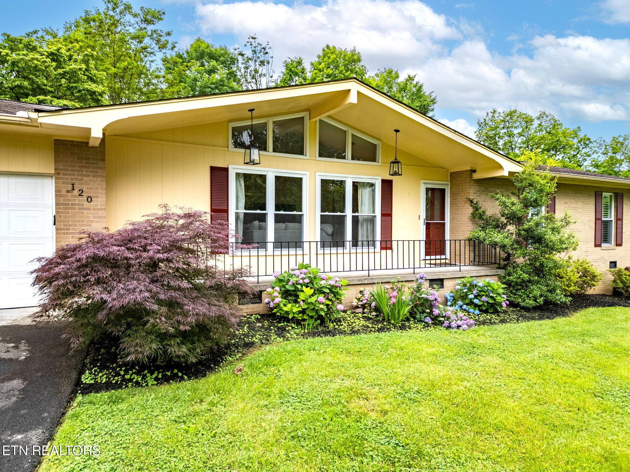 Oak Ridge, TN 37830,120 Cooper CIR