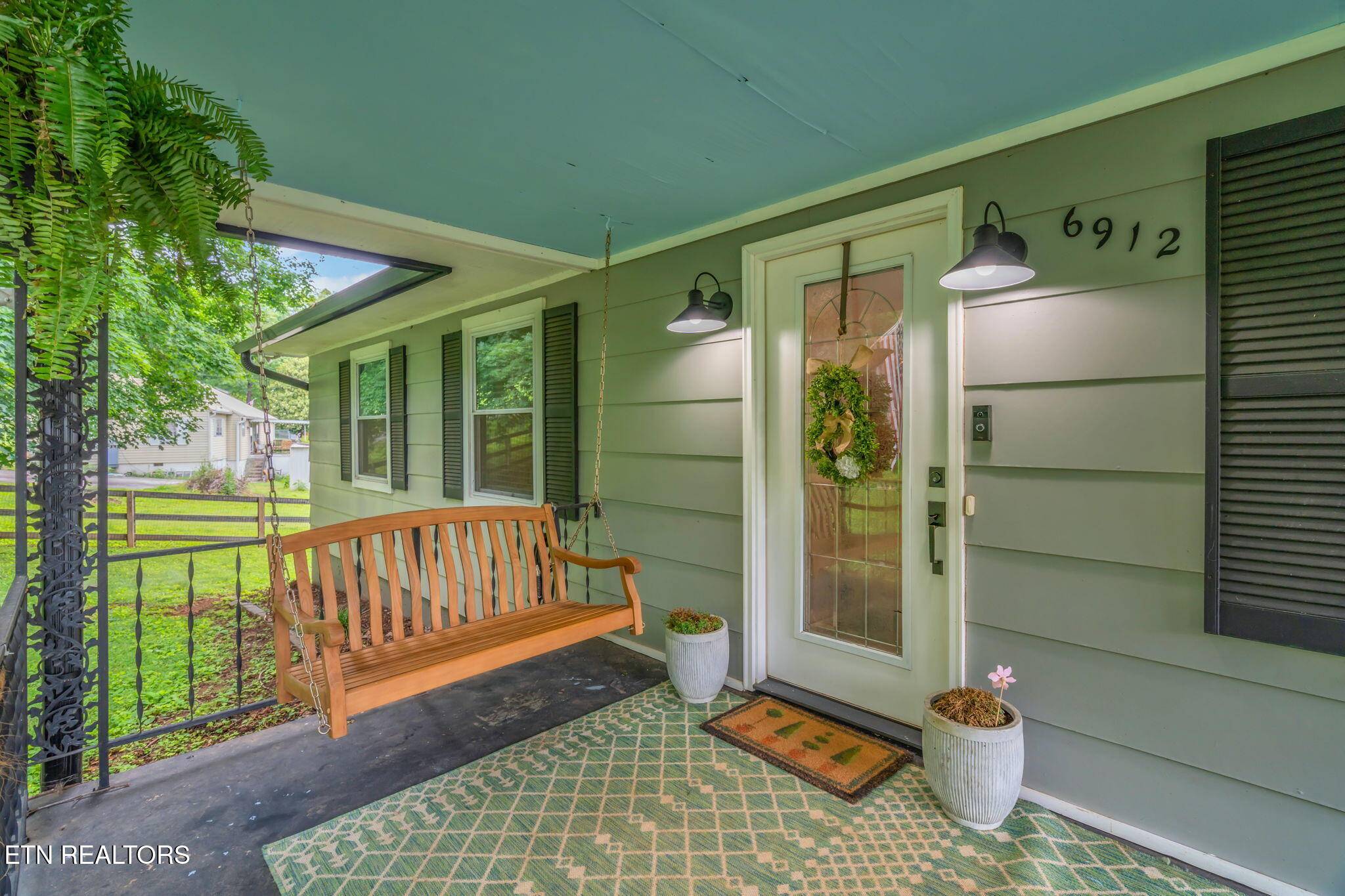 Knoxville, TN 37924,6912 Charlotte DR