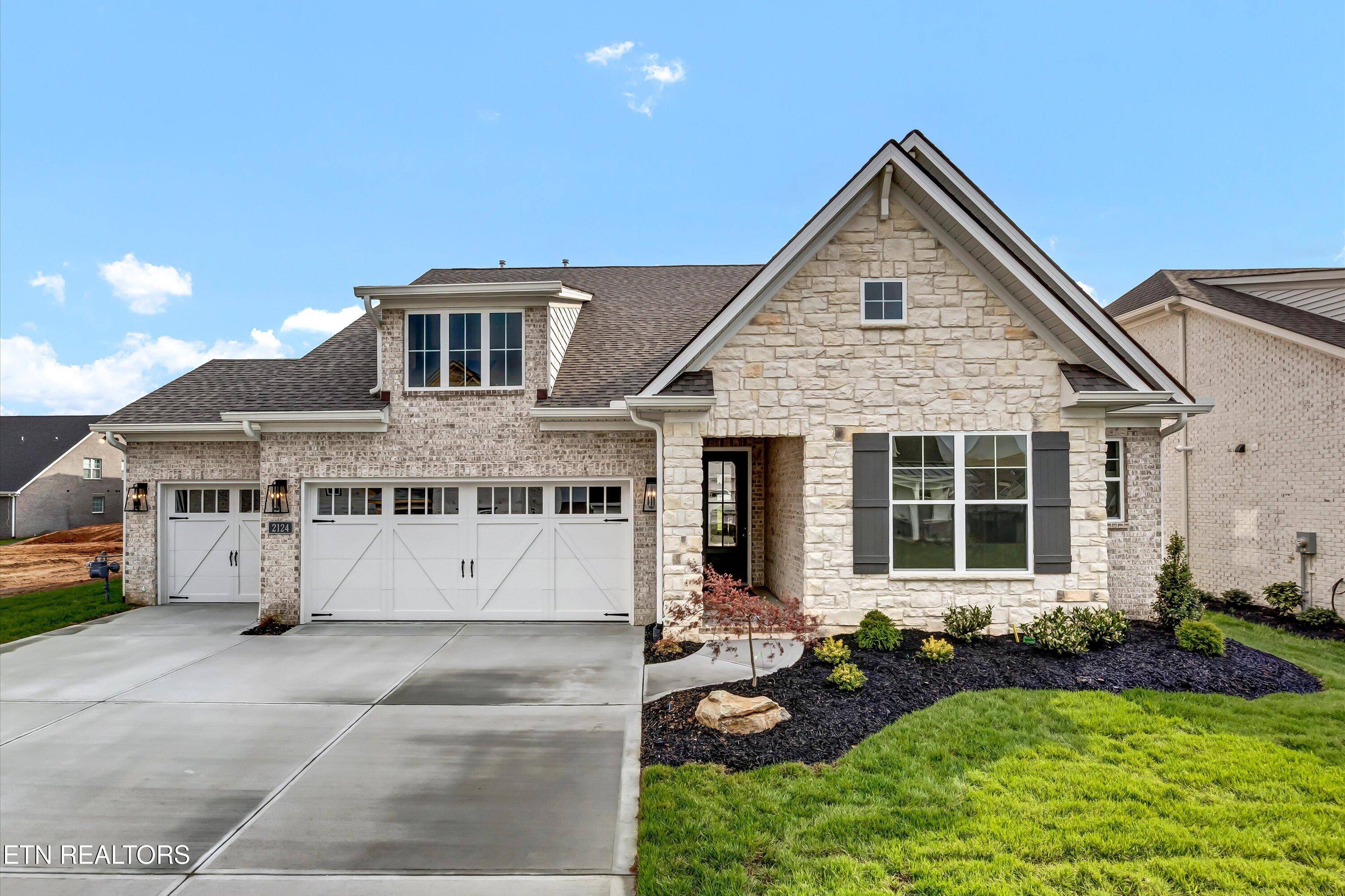 Knoxville, TN 37932,2124 White Sycamore. (Lot 27) LN