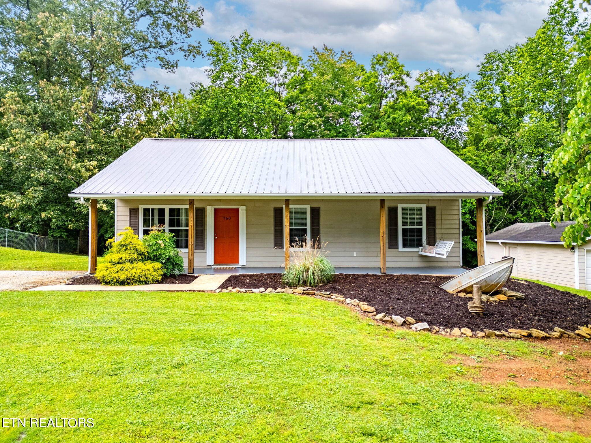 Jacksboro, TN 37757,760 Pine Hollow Rd