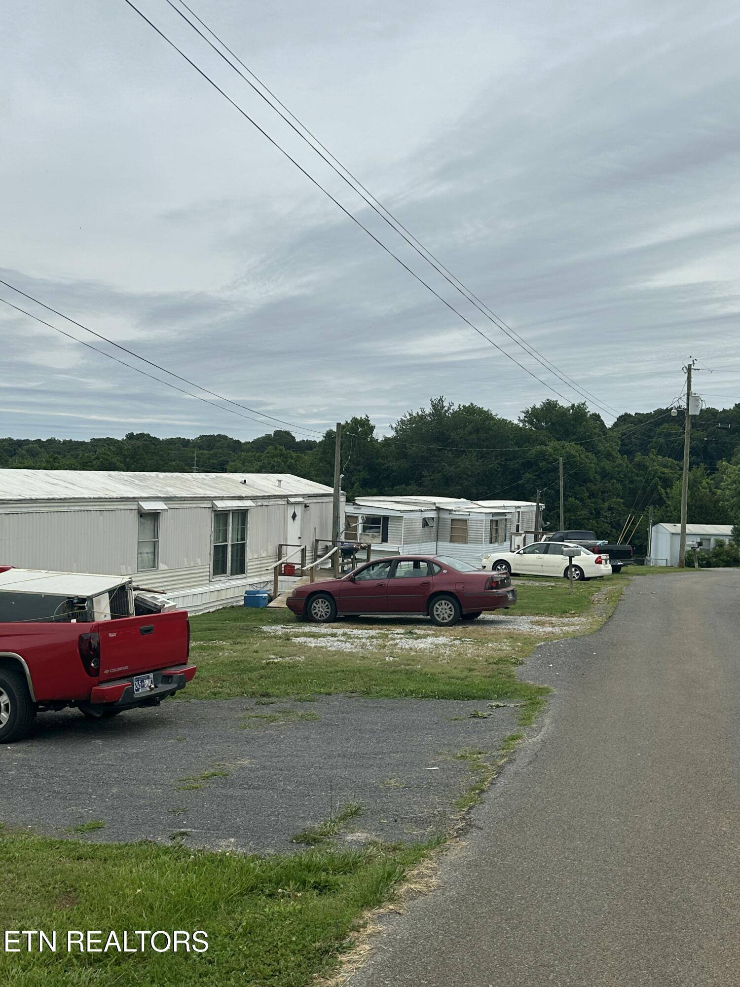 Dandridge, TN 37725,1059 Hale Rd