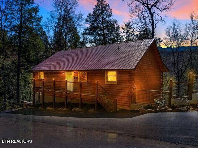 Gatlinburg, TN 37738,1646 Misty Hollow WAY