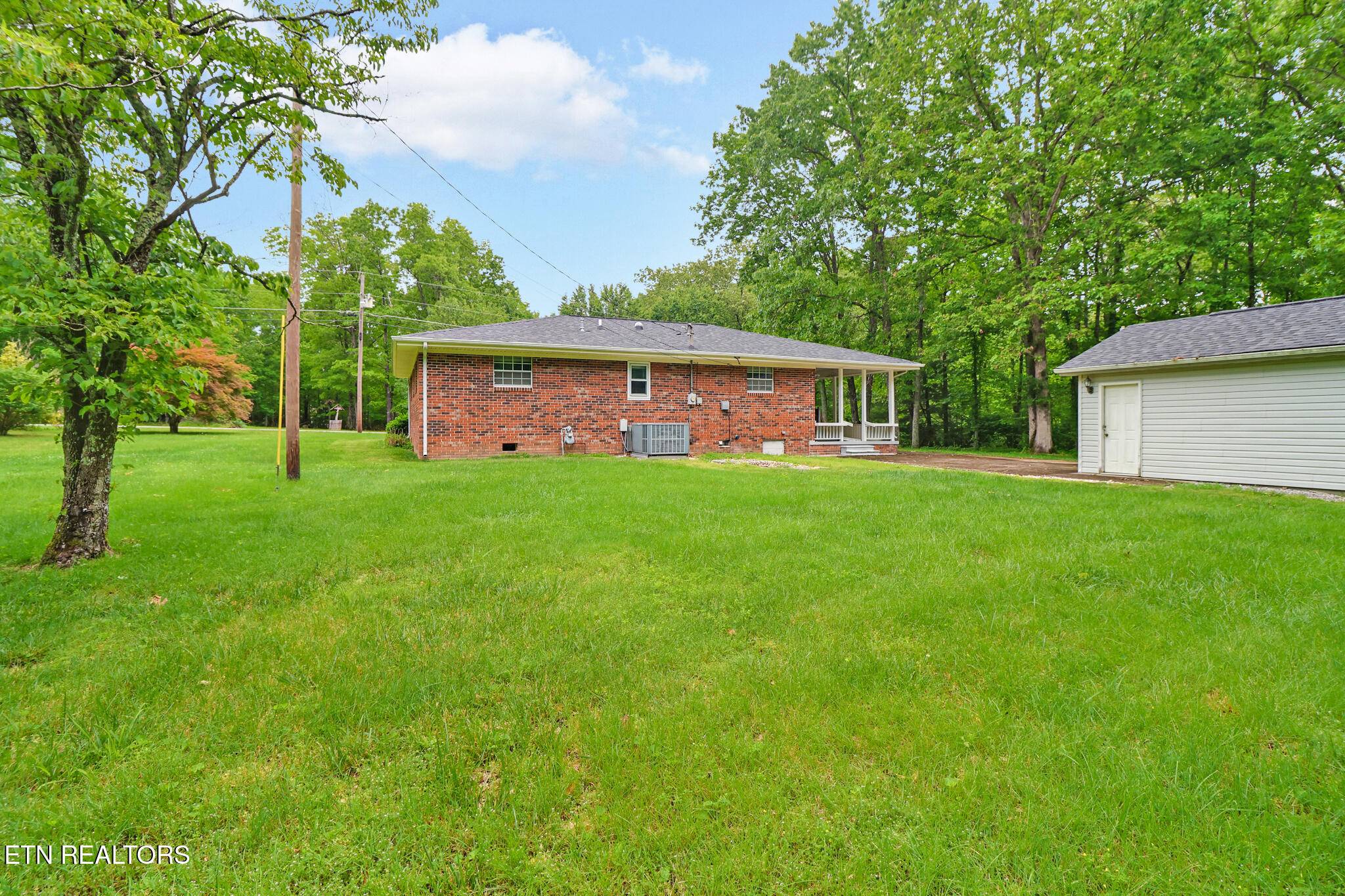 Crossville, TN 38572,5012 Pawnee Rd