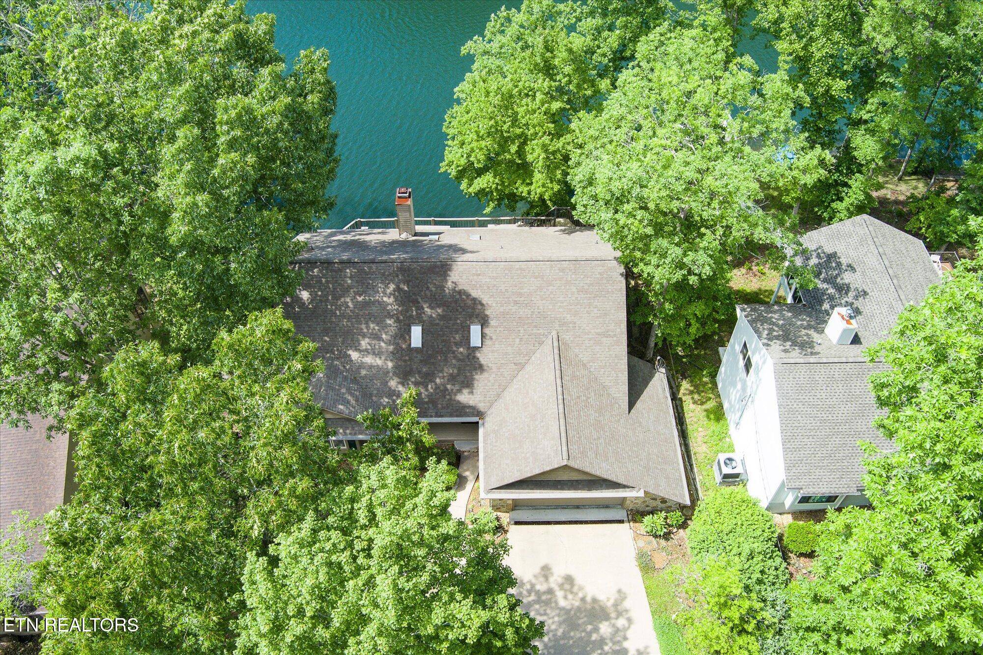 Fairfield Glade, TN 38558,125 Shore LN