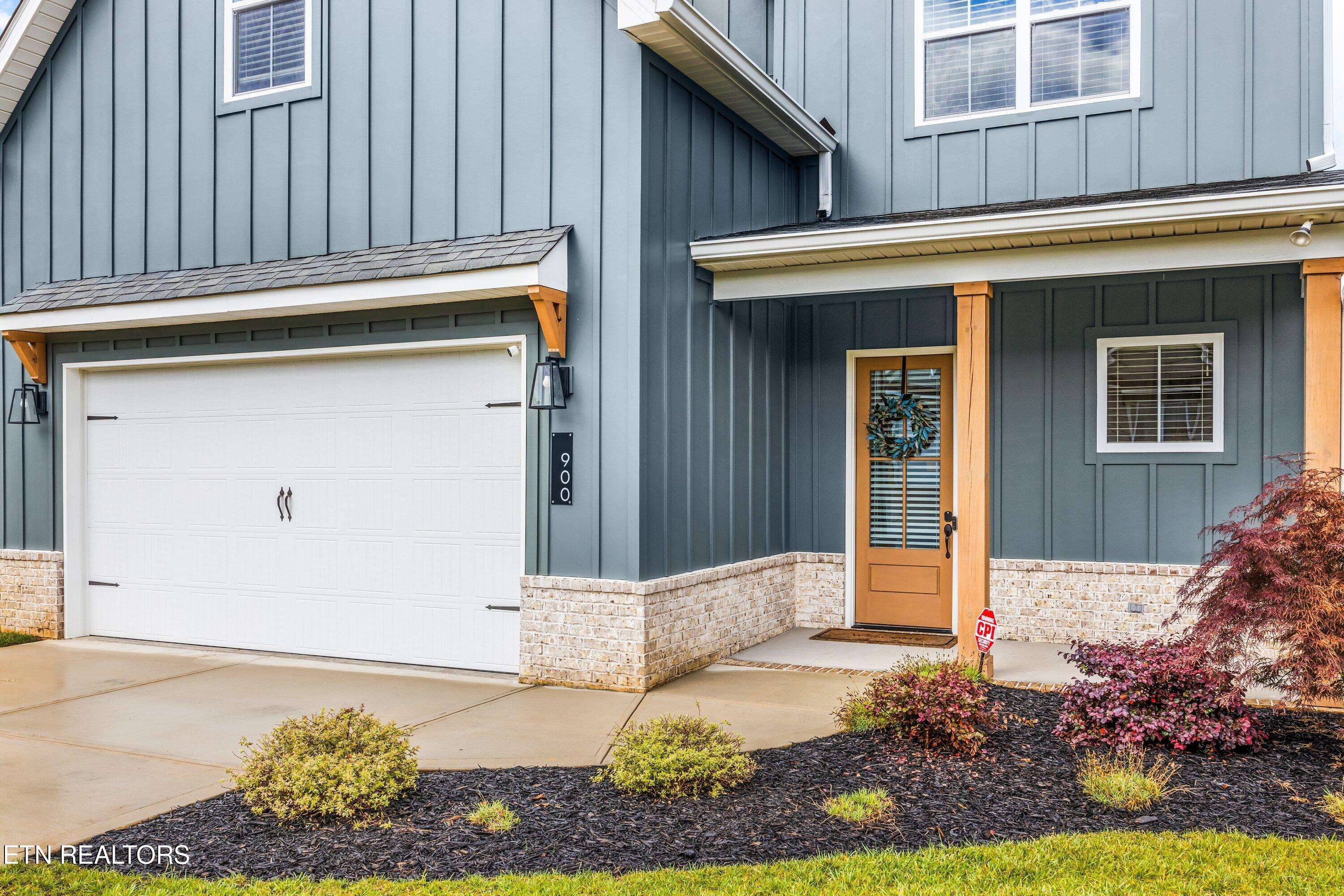 Knoxville, TN 37932,900 Belle Pond Ave