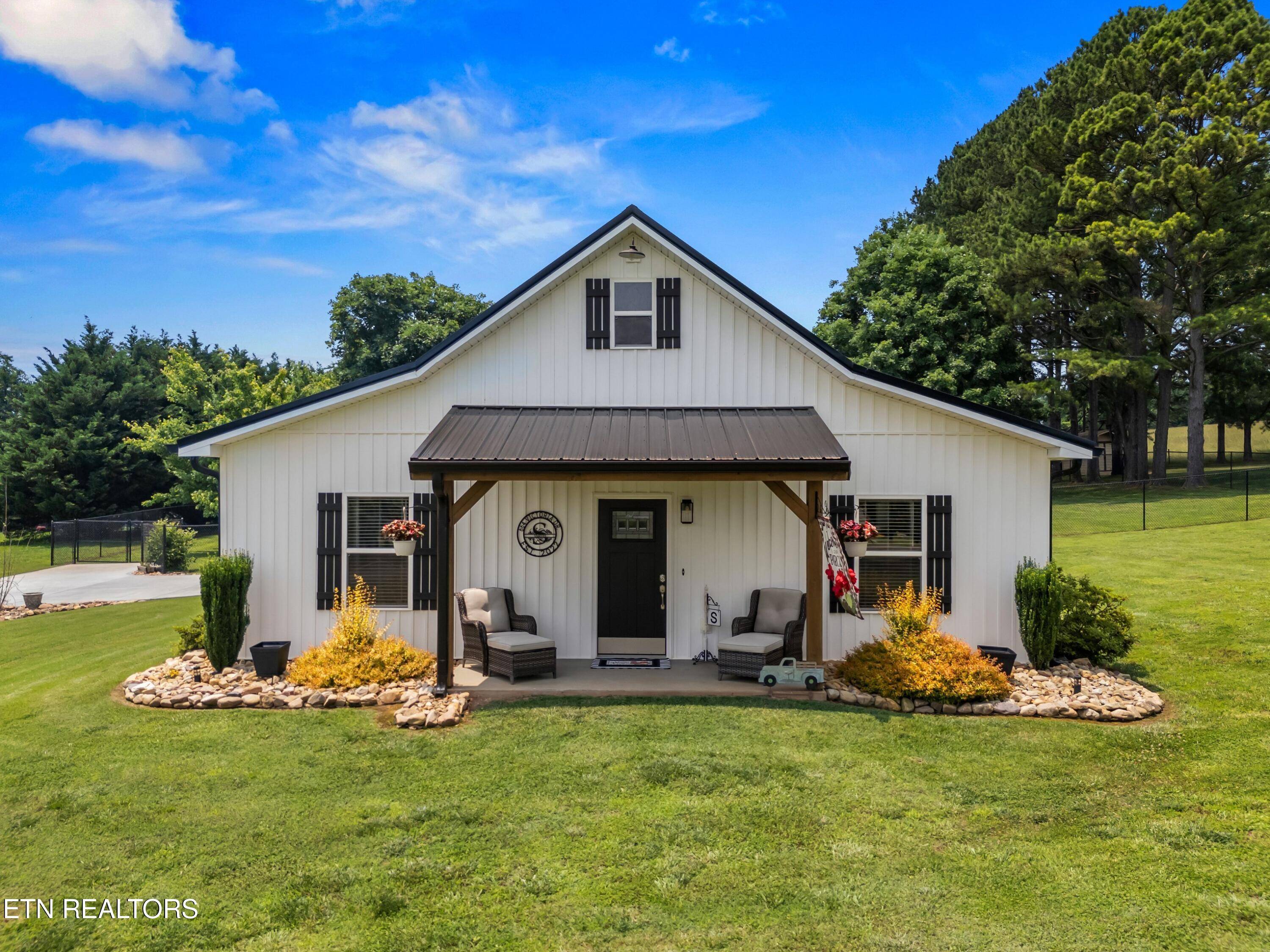 Dandridge, TN 37725,664 Victoria DR