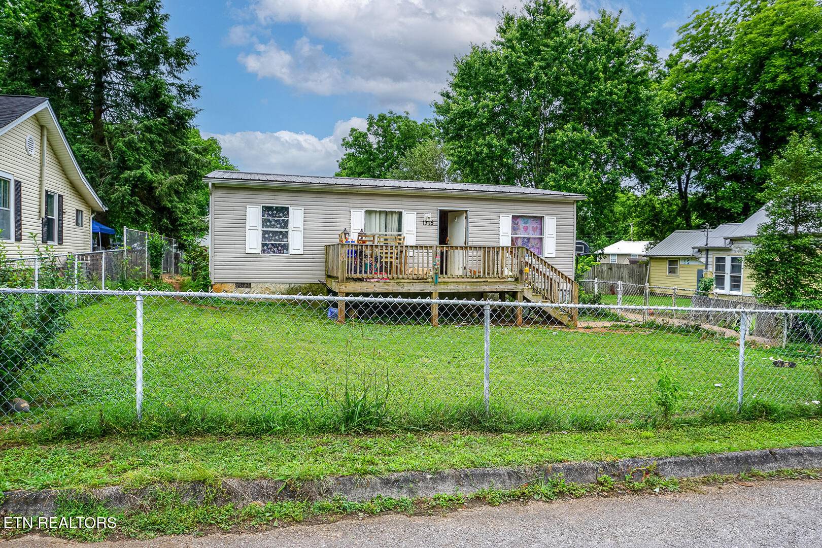 Maryville, TN 37804,1315 McAdams Ave