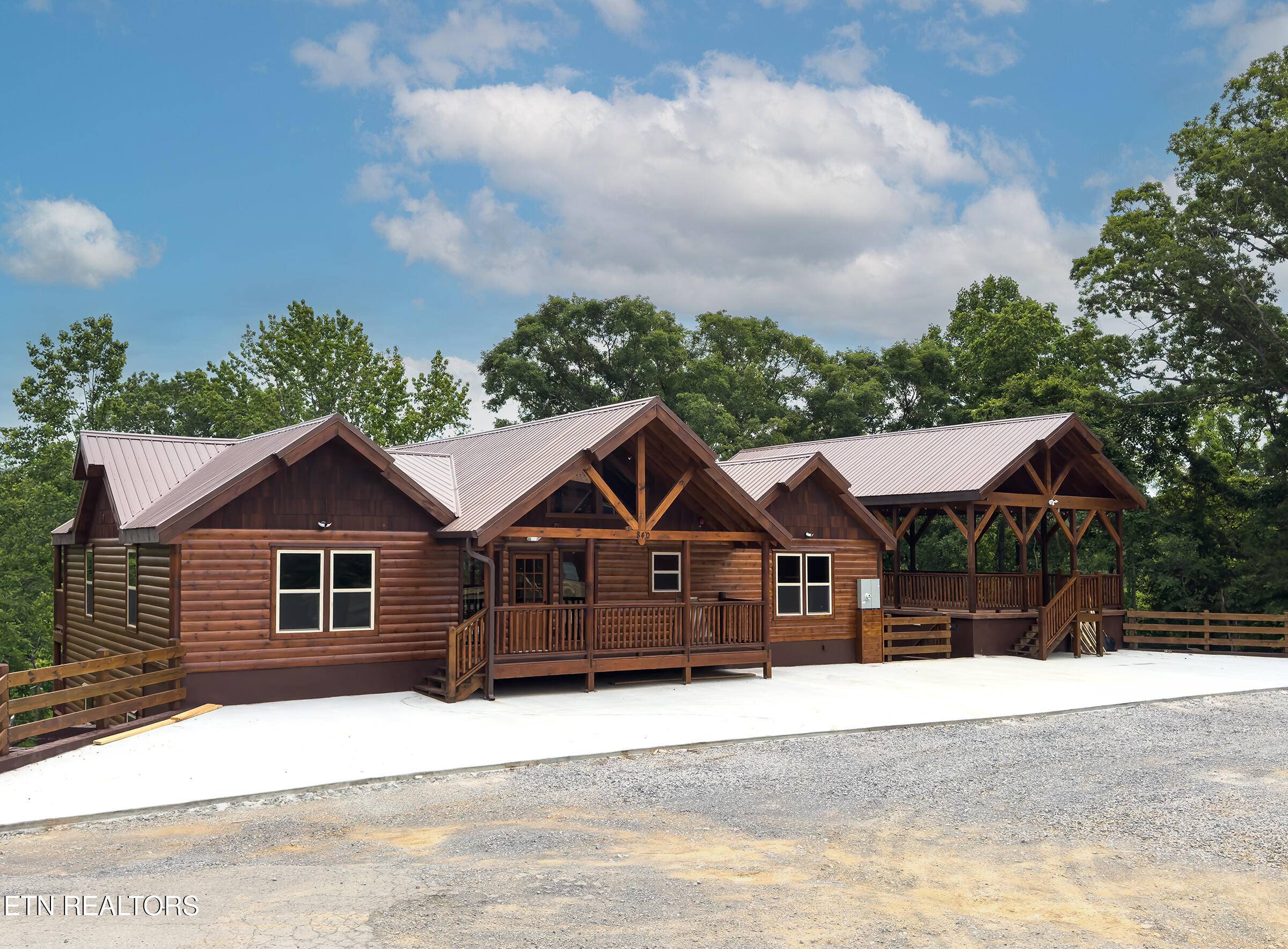 Sevierville, TN 37876,840 Bethlehem WAY