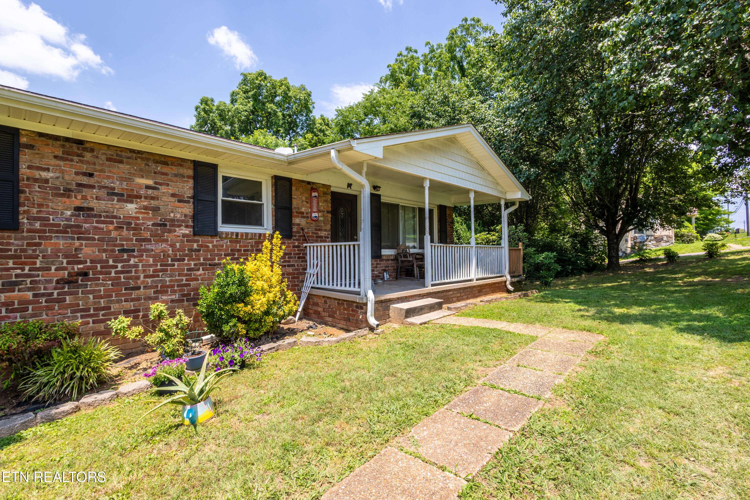 Knoxville, TN 37918,6119 Ridgeview Rd