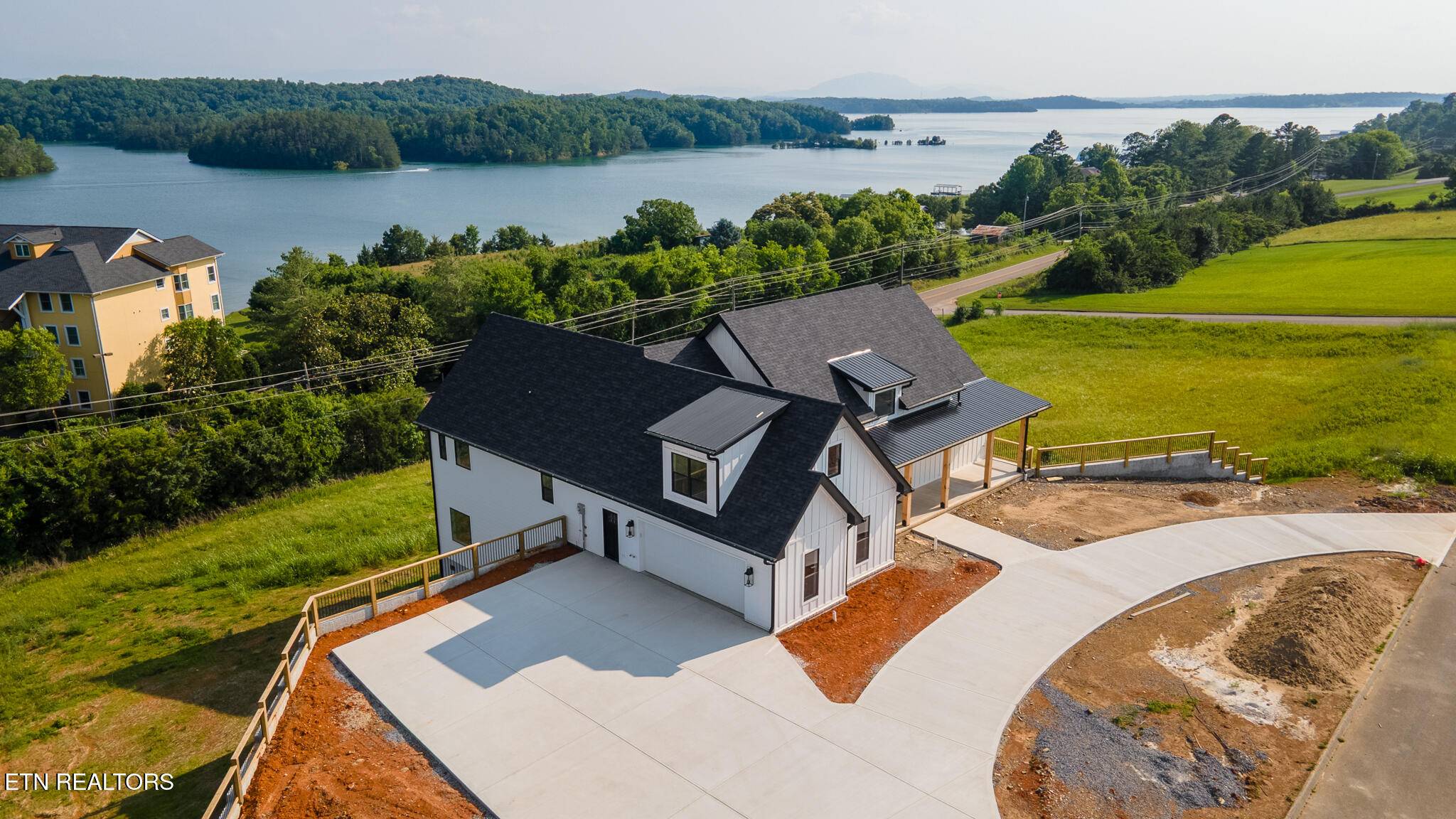 Dandridge, TN 37725,206 Eagle View DR