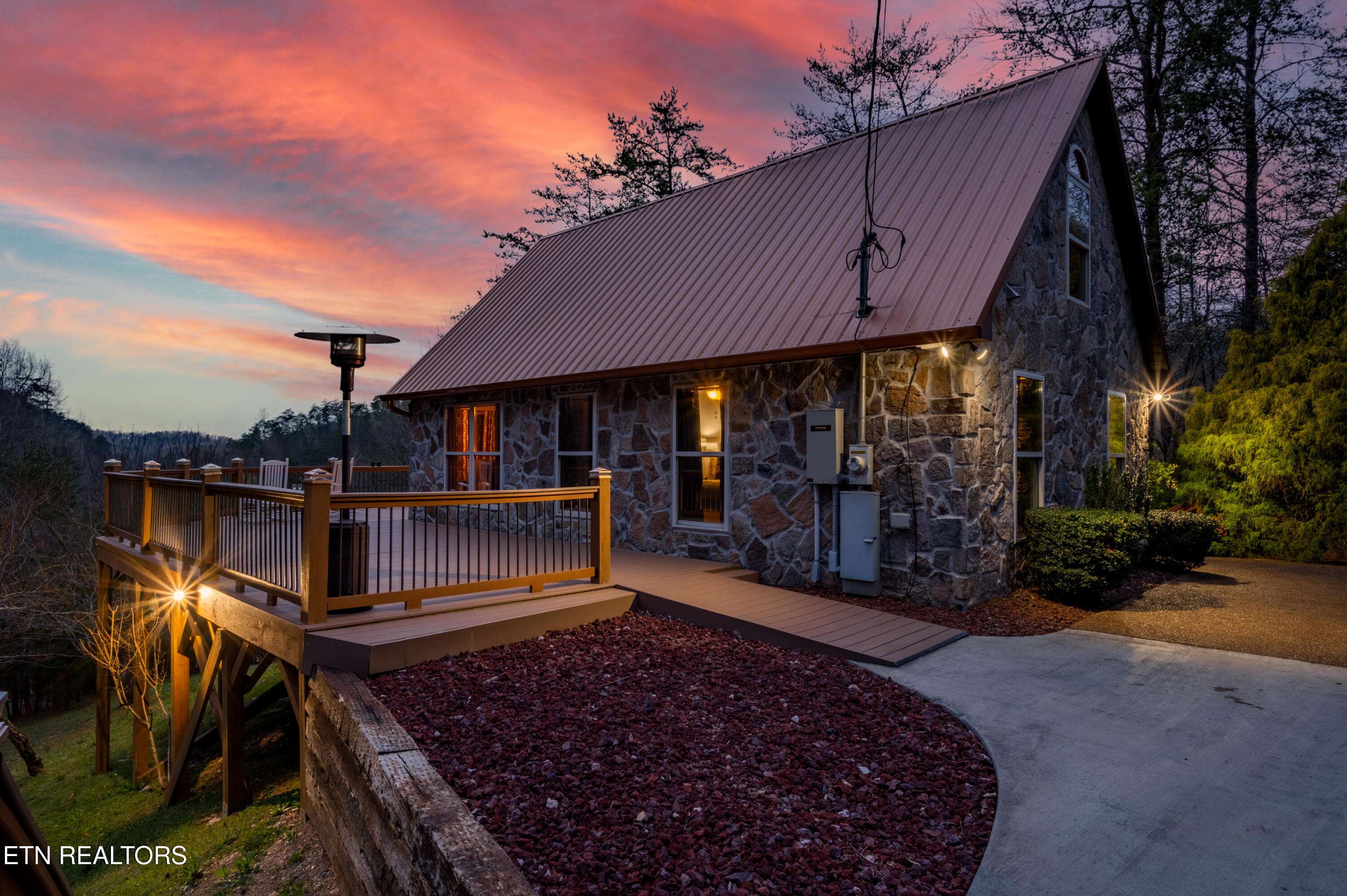 Sevierville, TN 37876,3325 Tekoa Mountain WAY