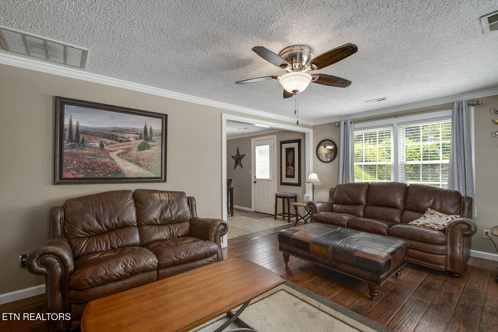 Kingston, TN 37763,611 Race St