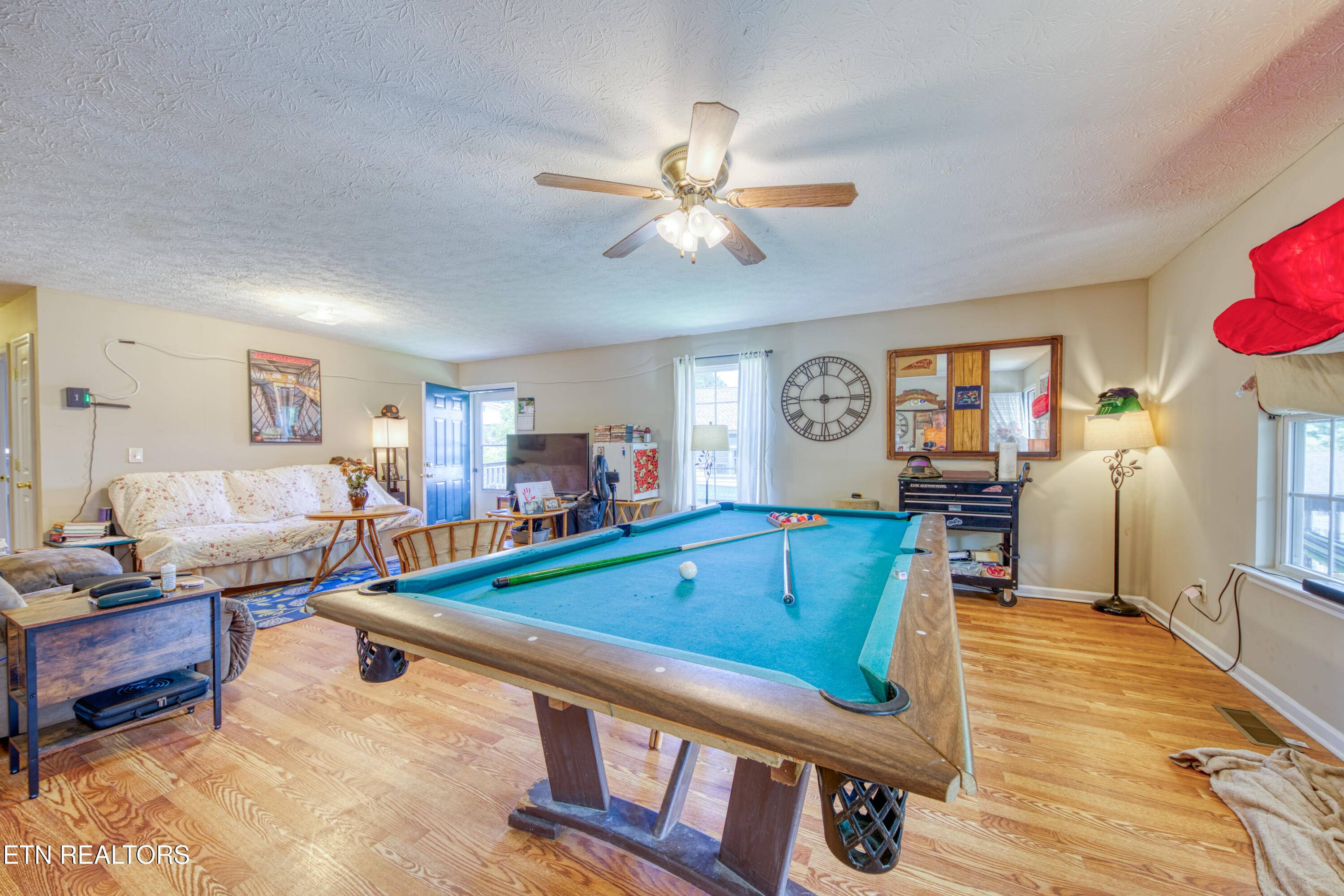 Oakdale, TN 37829,120 Rew St