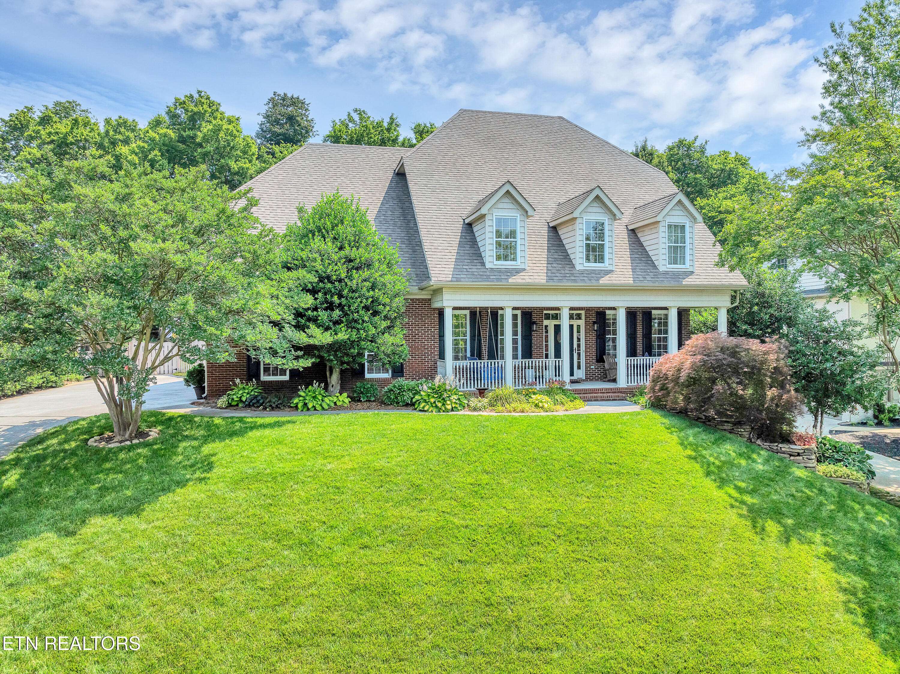 Knoxville, TN 37922,10212 Meadow Ridges LN