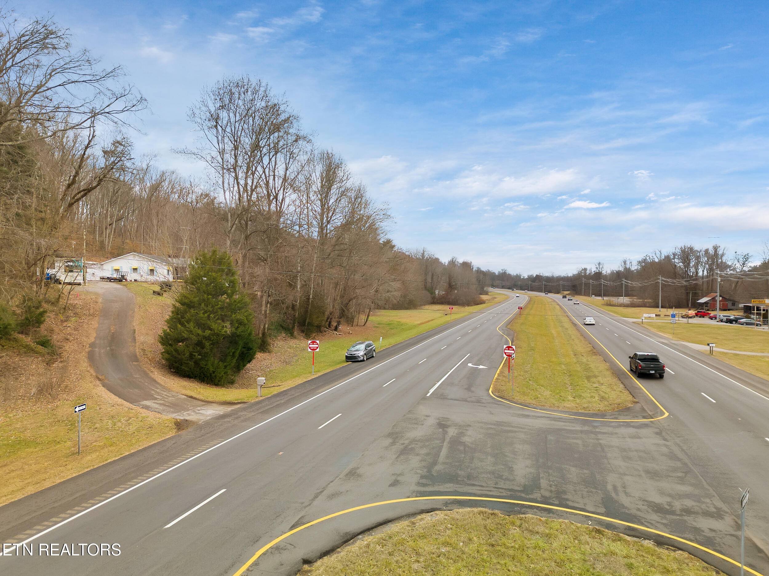 Walland, TN 37886,4532 Lamar Alexander Pkwy