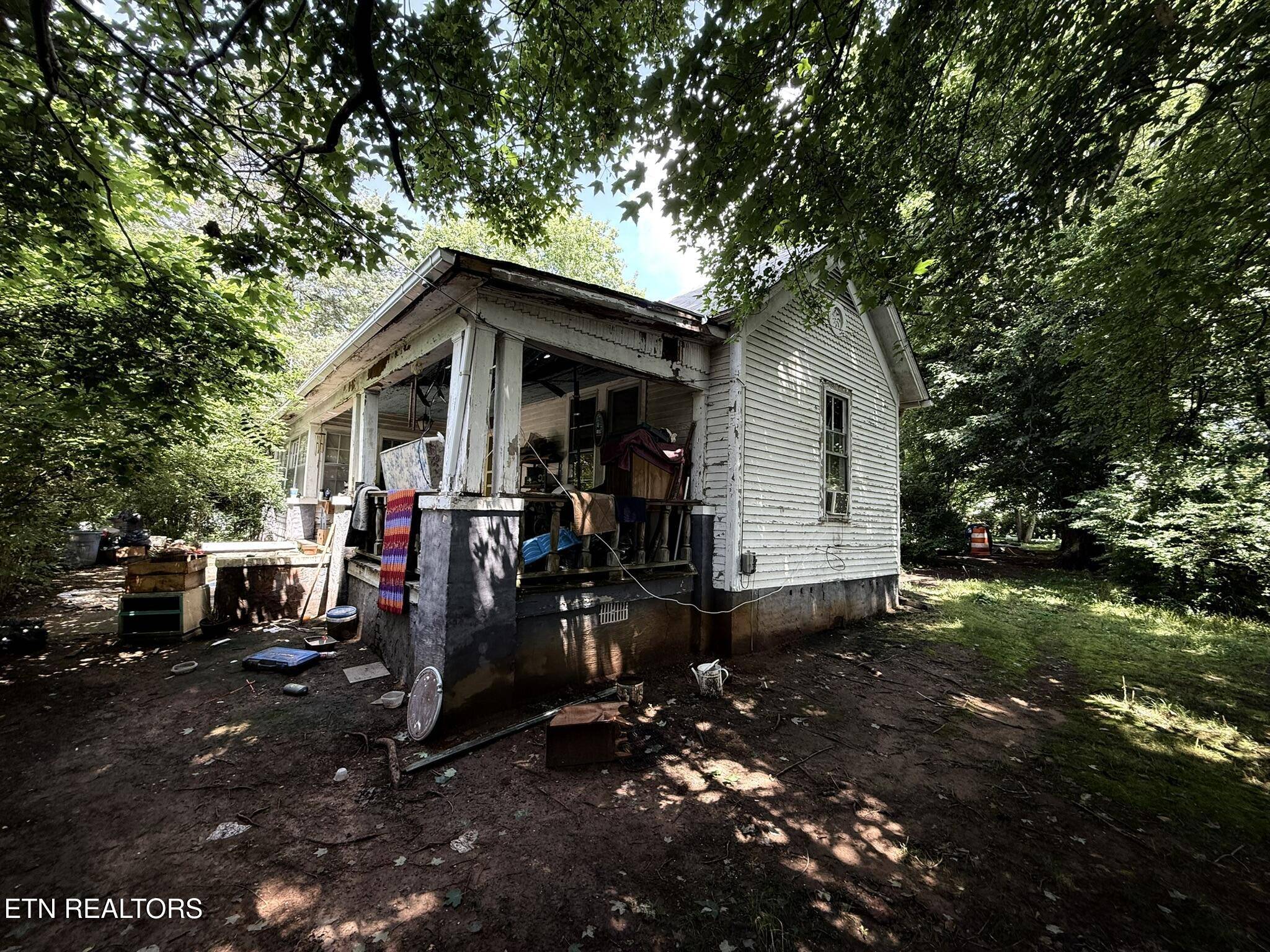 Sweetwater, TN 37874,1006 Monroe St