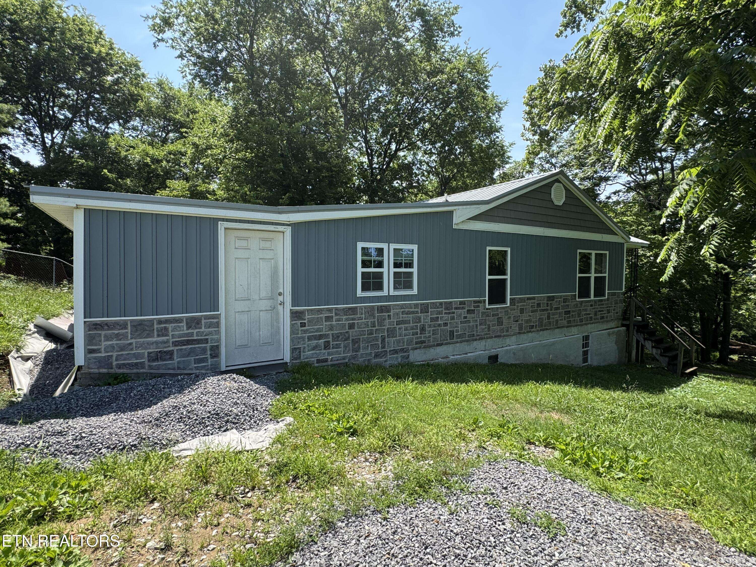 Maryville, TN 37804,305 Augusta Ave