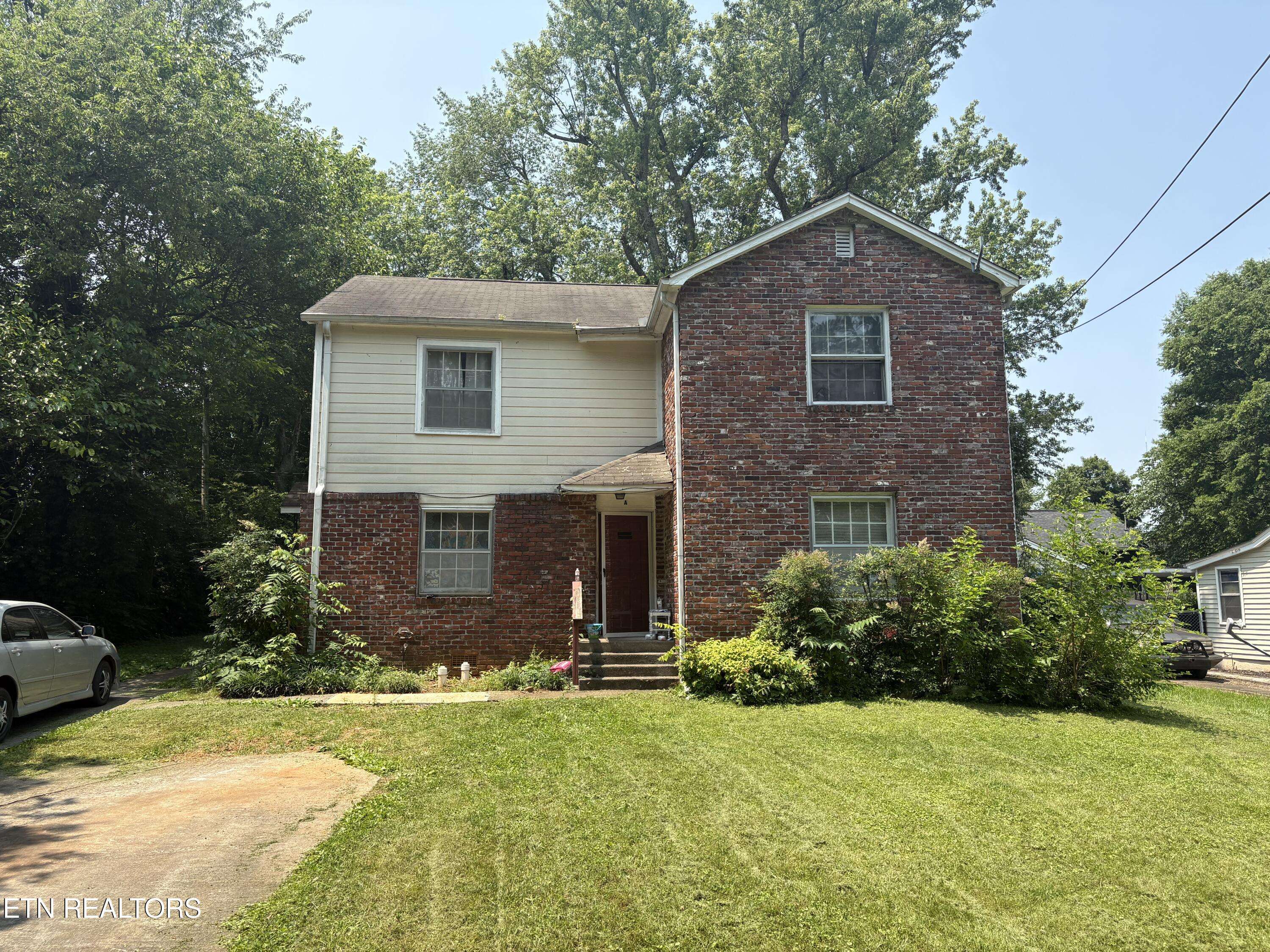 Knoxville, TN 37917,2703 Bridalwood DR