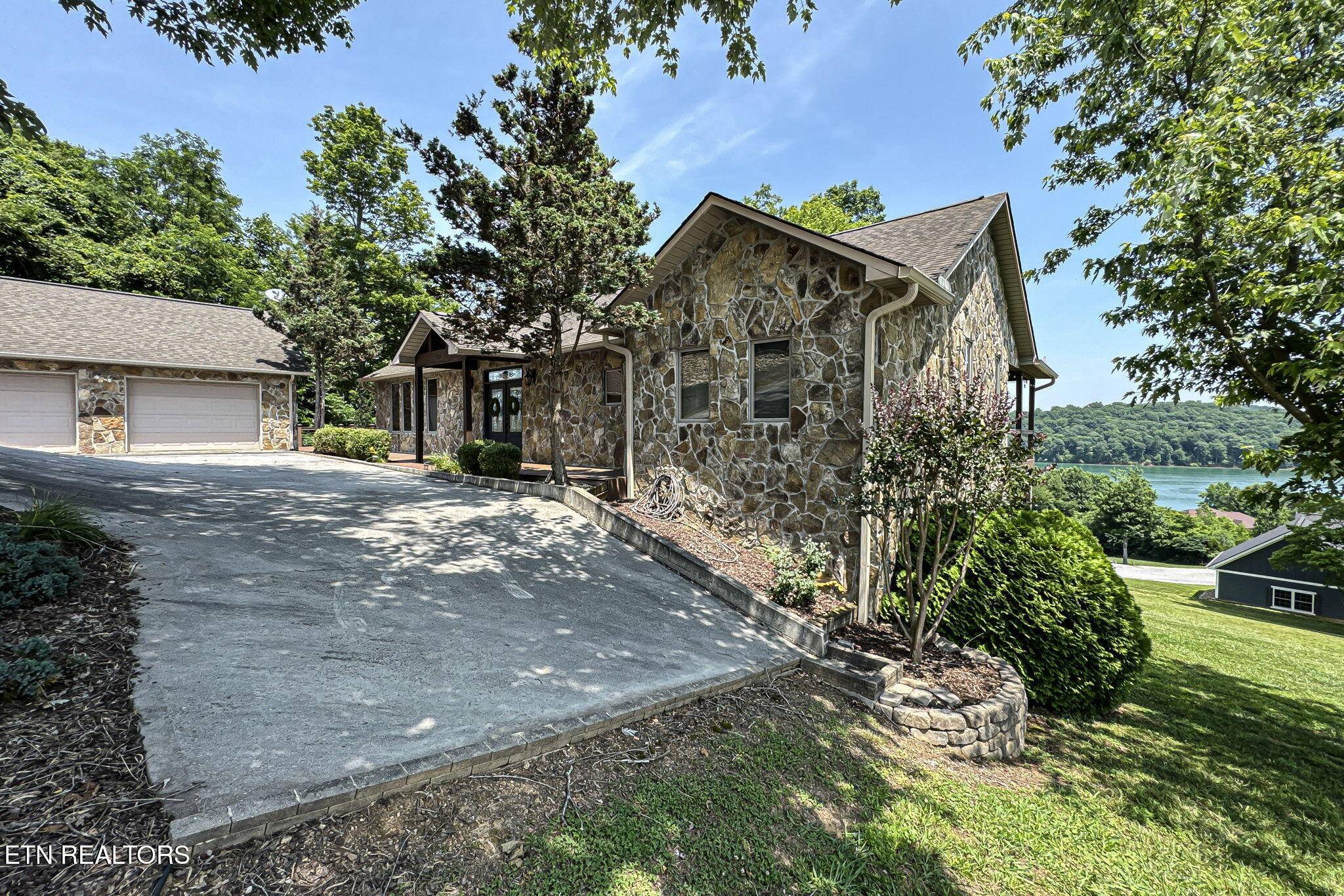 Lafollette, TN 37766,226 Mountain Crest DR