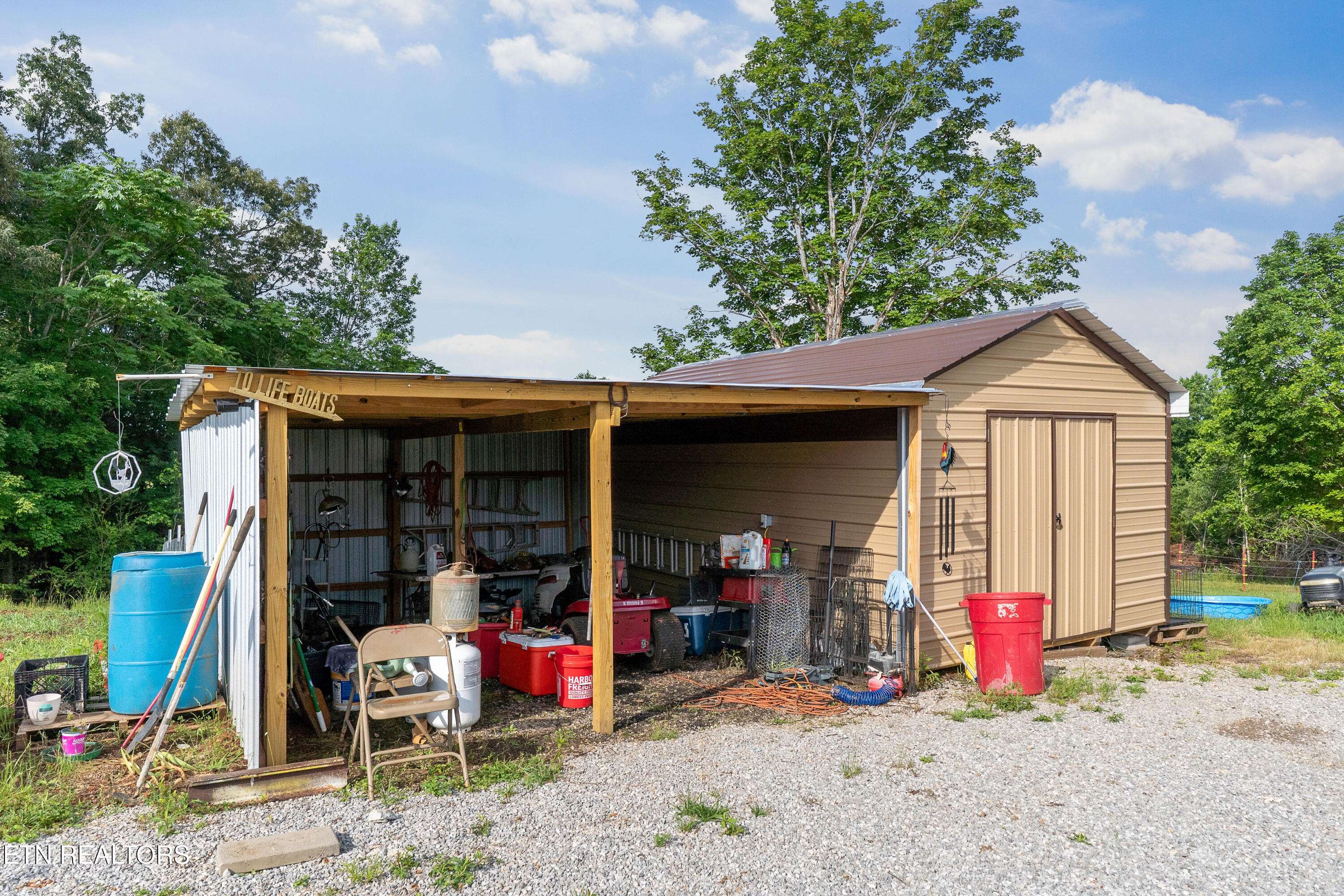 Walling, TN 38587,455 Darkey Springs Rd