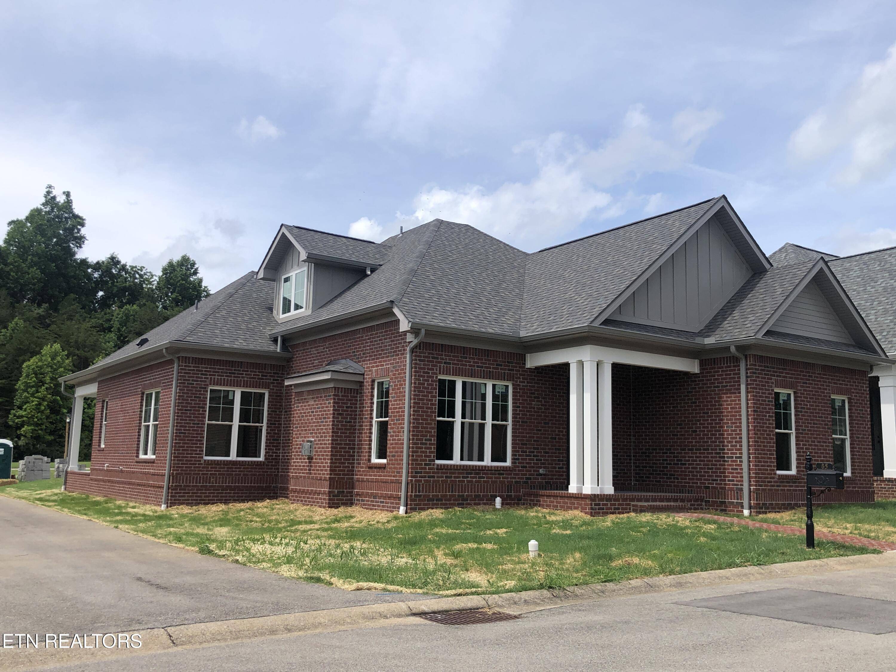 Oak Ridge, TN 37830,85 Royal Troon CIR