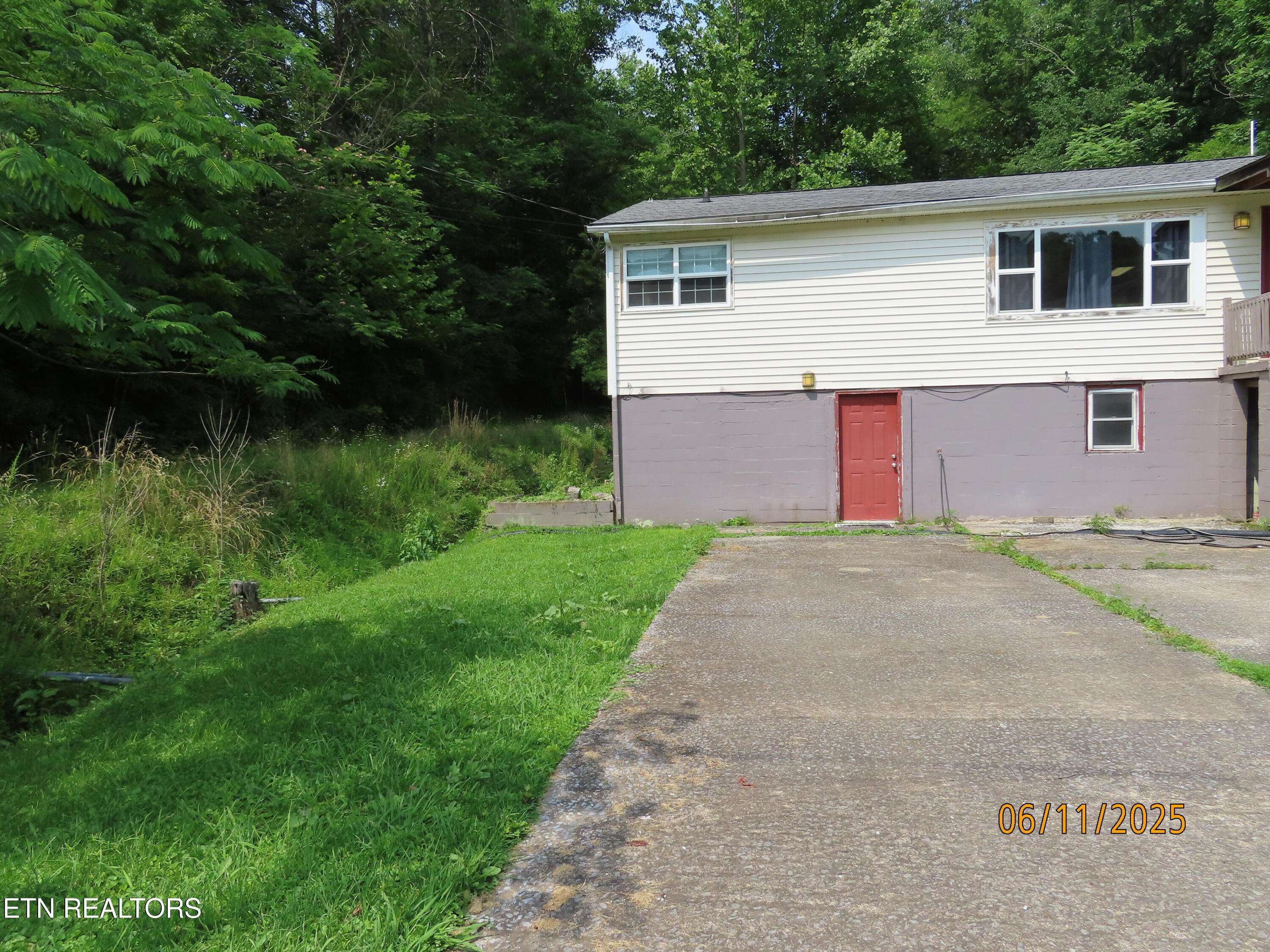 Oakdale, TN 37829,110 Dale Rd