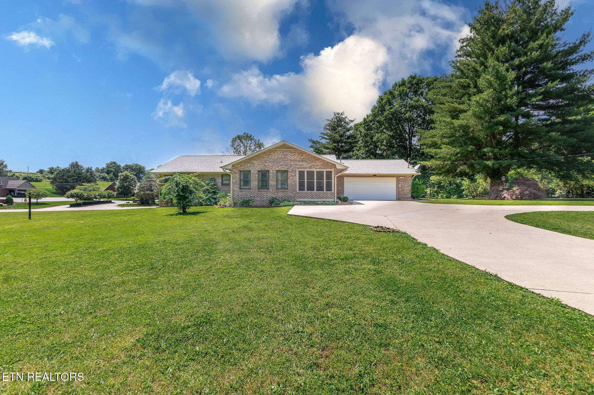 Lenoir City, TN 37772,100 Cusick CIR