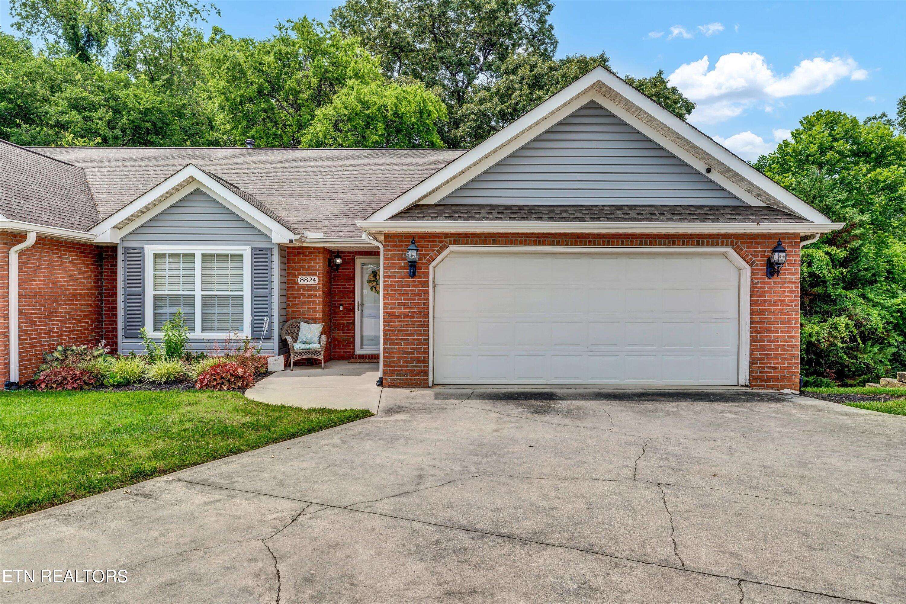 Knoxville, TN 37923,8824 Carriage House WAY