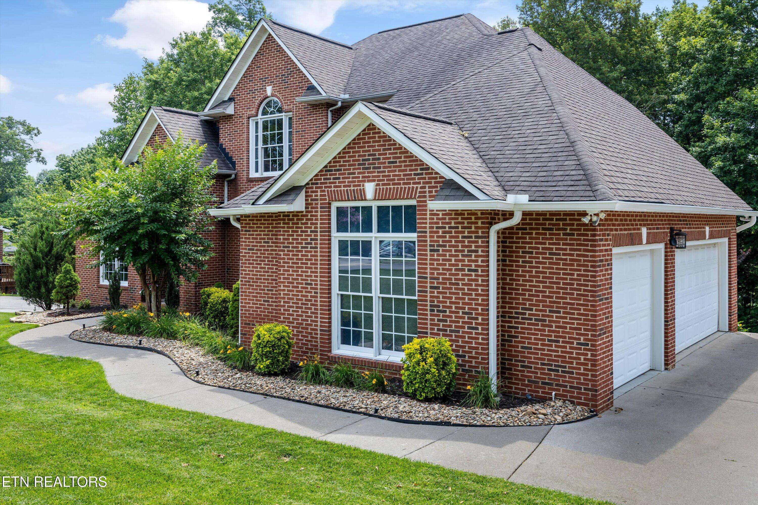 Oak Ridge, TN 37830,108 Center Park LN