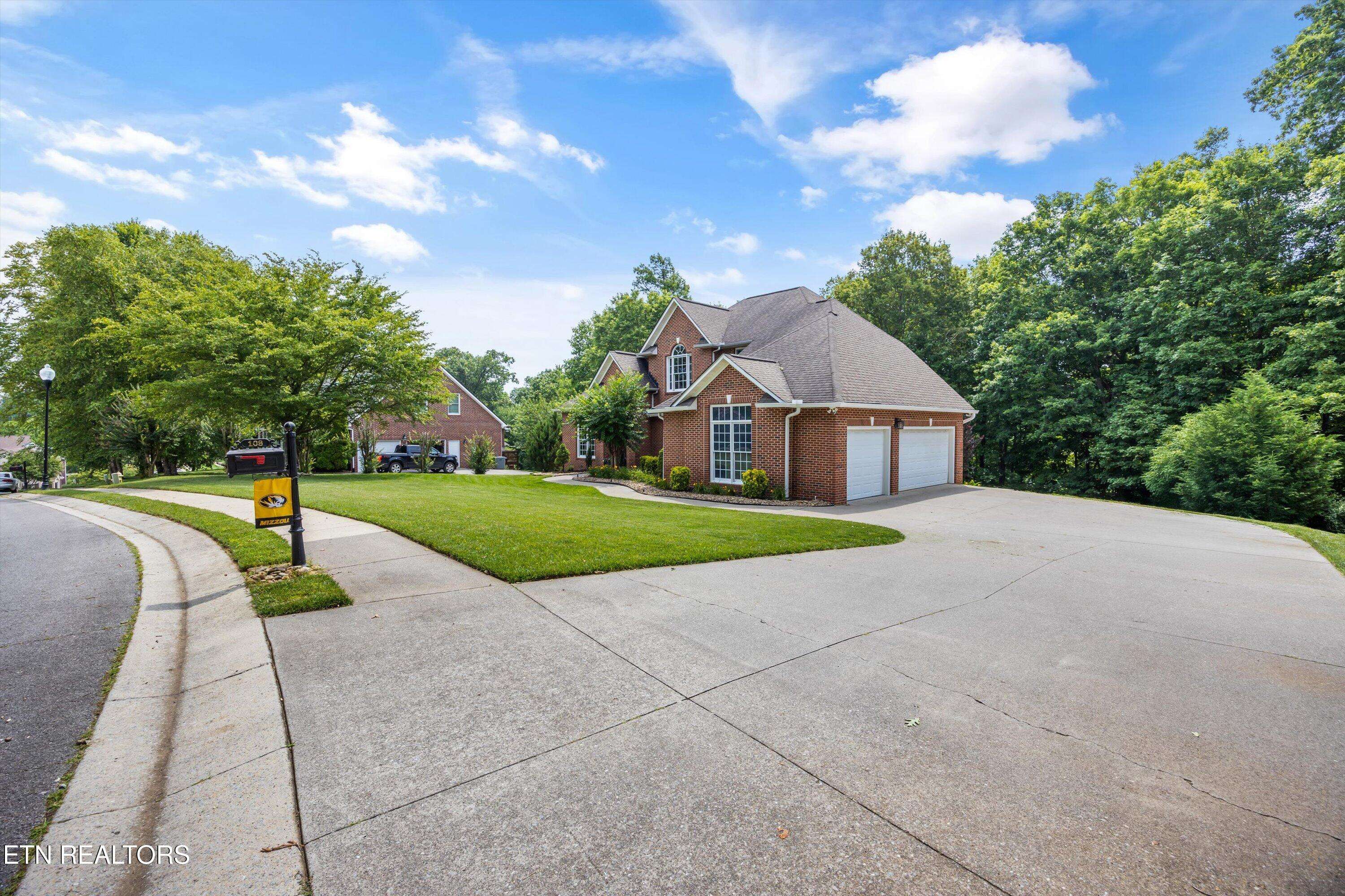 Oak Ridge, TN 37830,108 Center Park LN