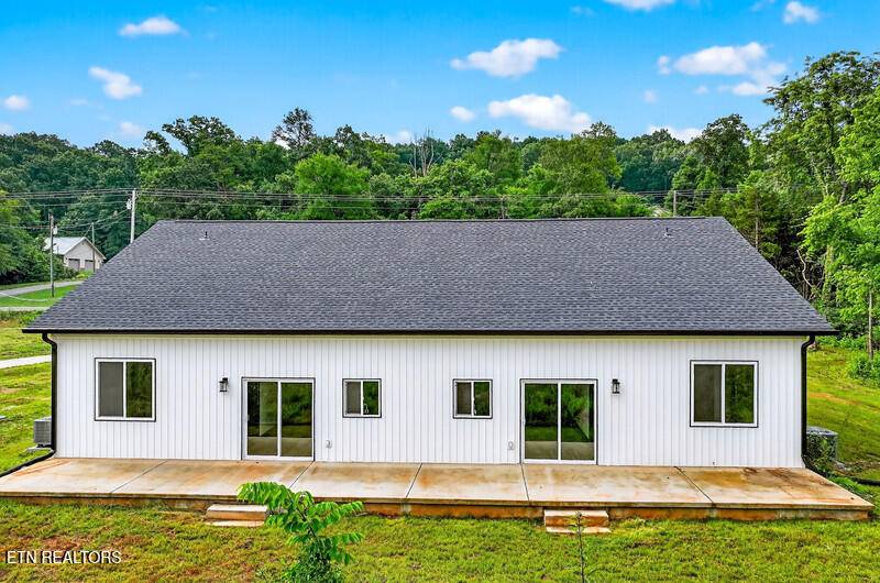 Dandridge, TN 37725,1570 Dumplin Valley Rd