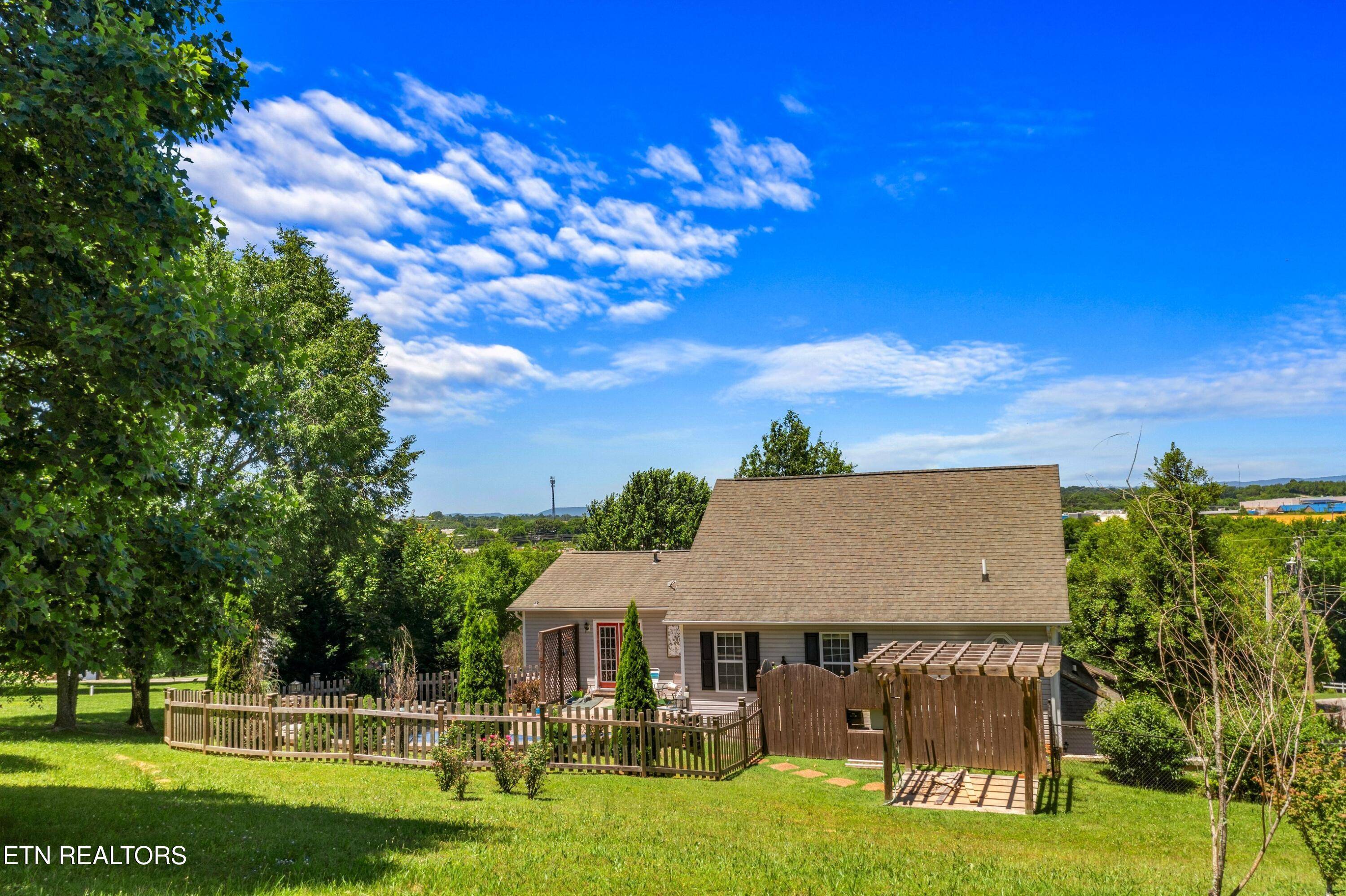 Jefferson City, TN 37760,230 Fieldcrest DR