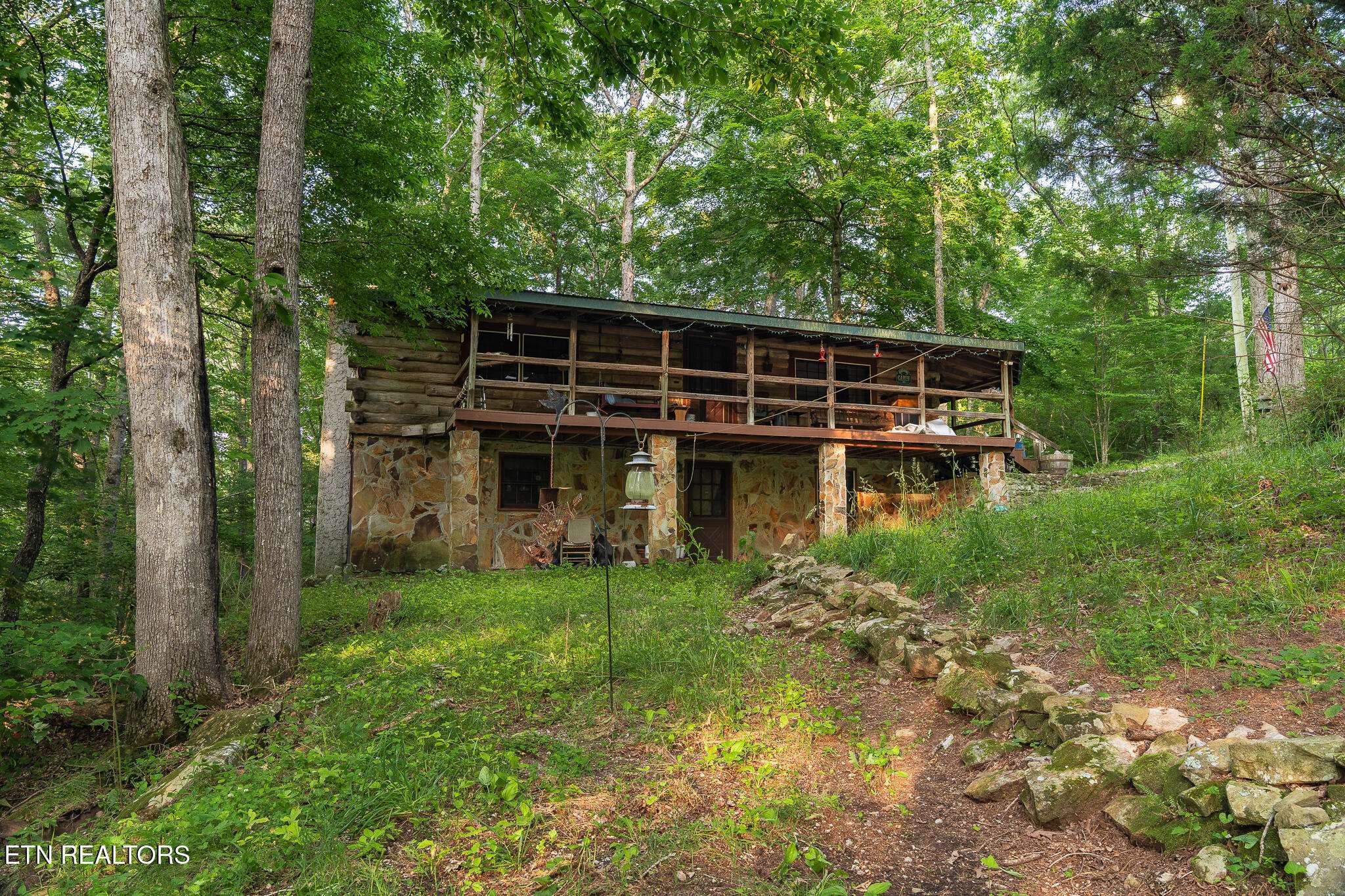 Crossville, TN 38571,1555 Brown Crk DR