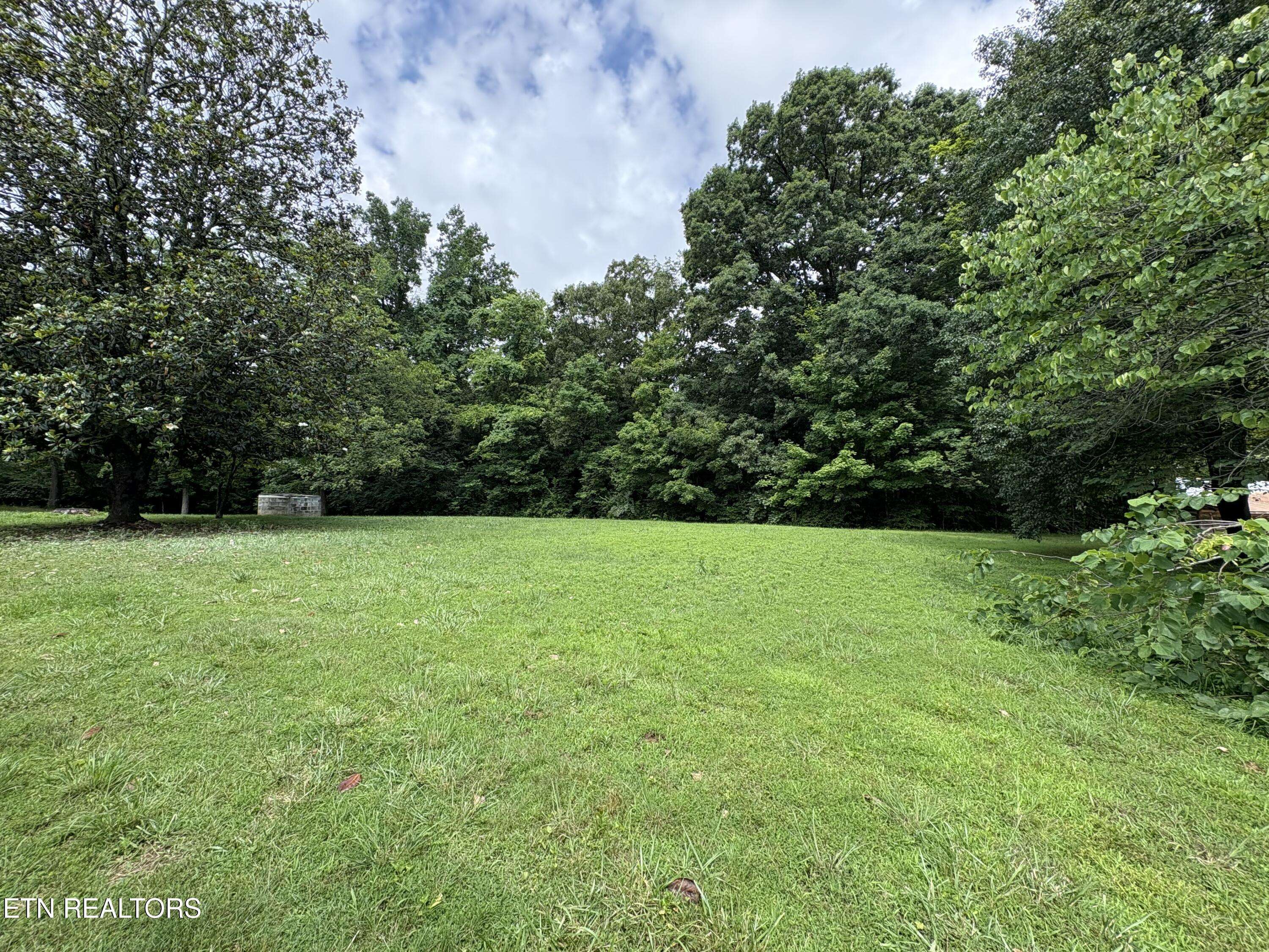 Maryville, TN 37803,1301 Tuckaleechee Cove Rd