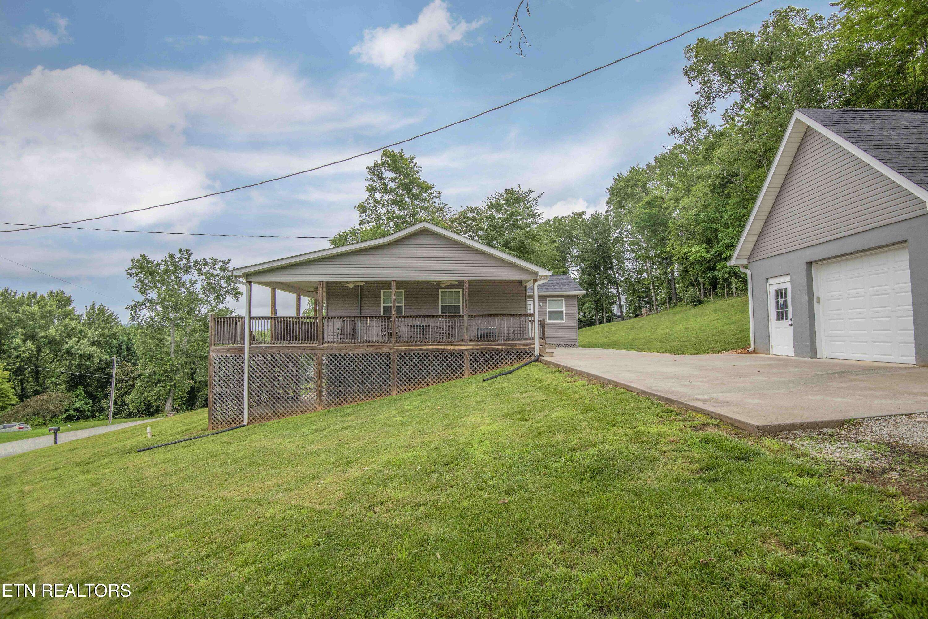 Kingston, TN 37763,1359 Byrd CIR