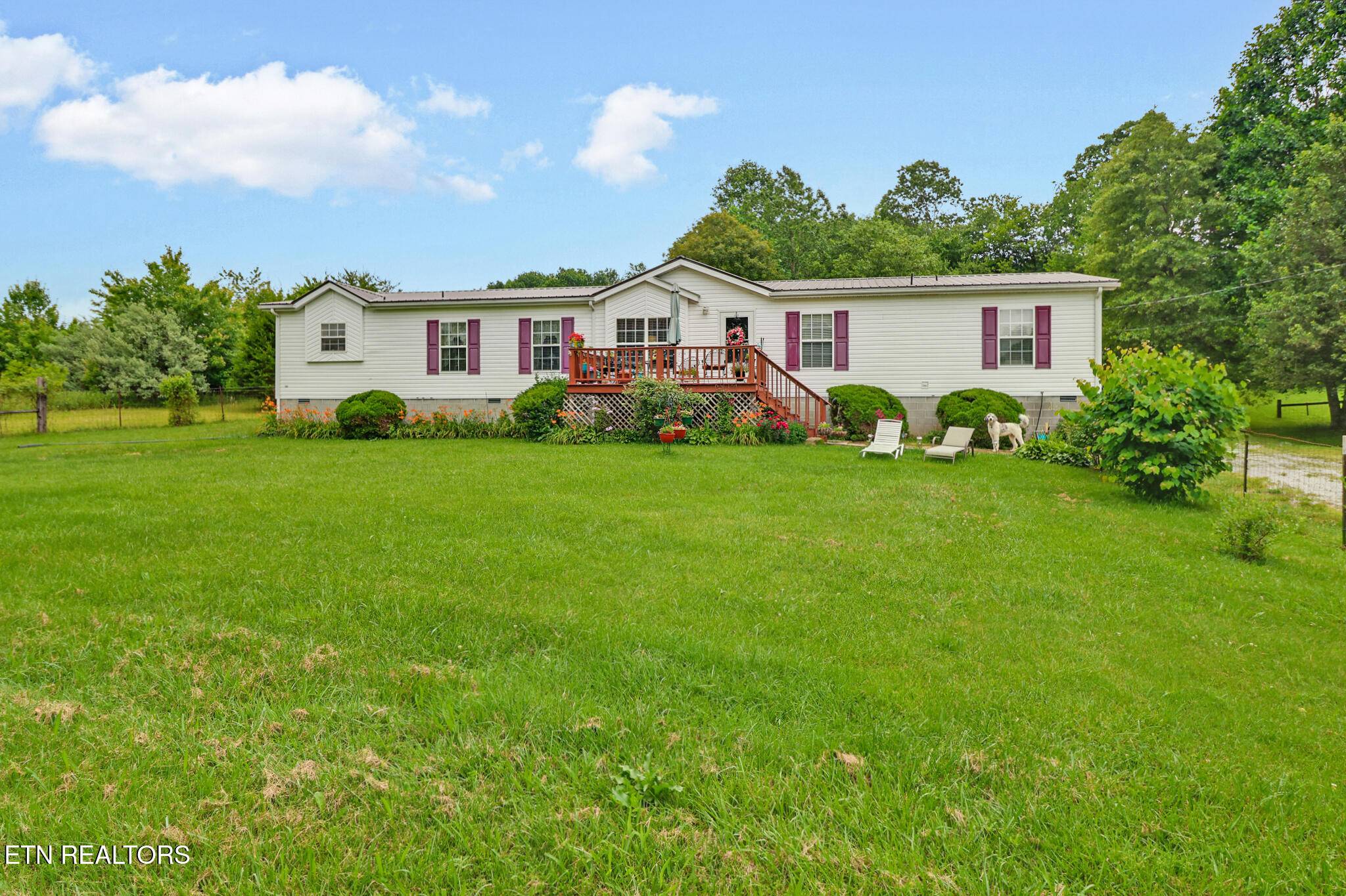 Crossville, TN 38572,627 Clint Lowe Rd