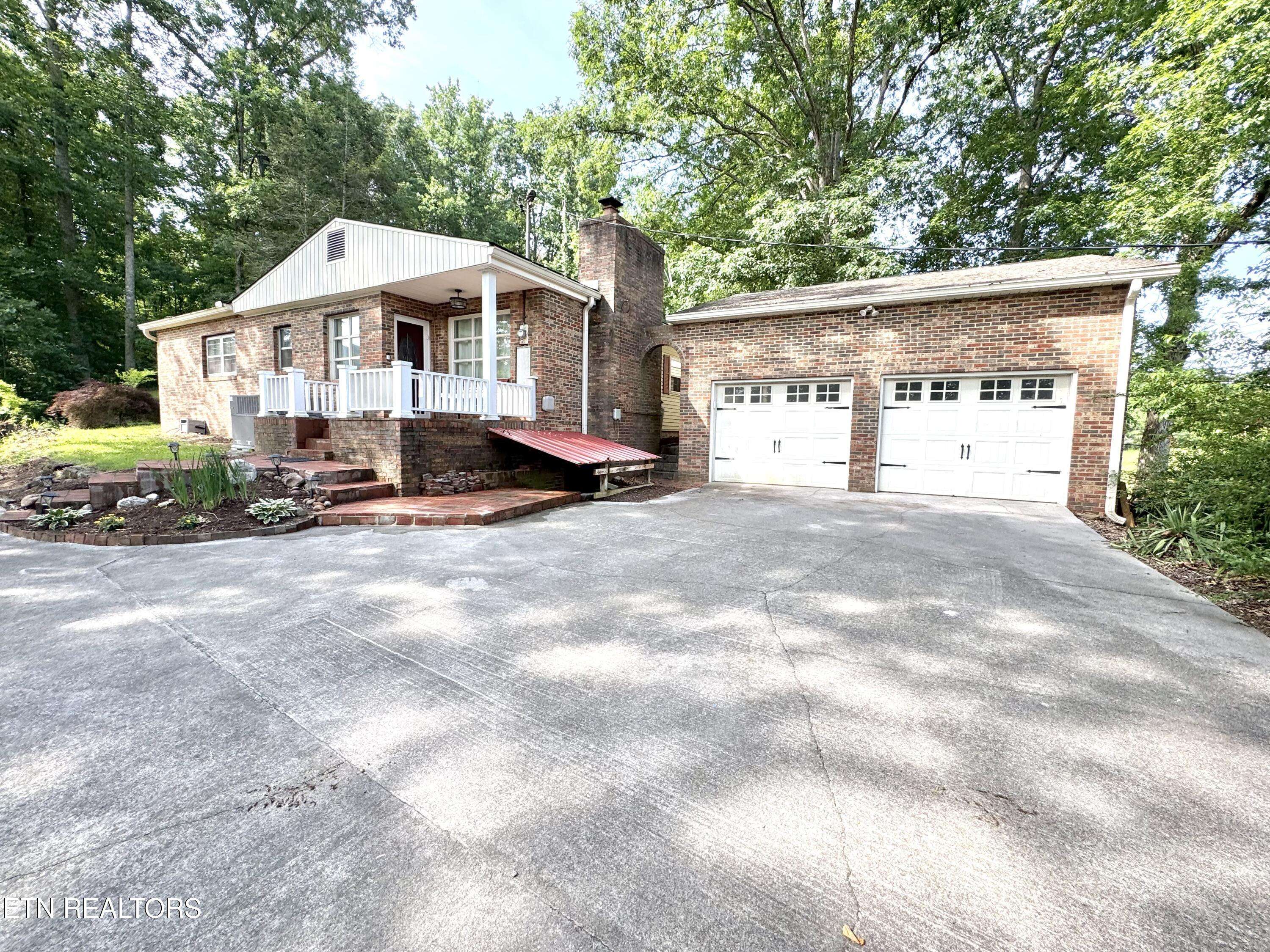 Knoxville, TN 37920,8903 Pickens Gap Rd