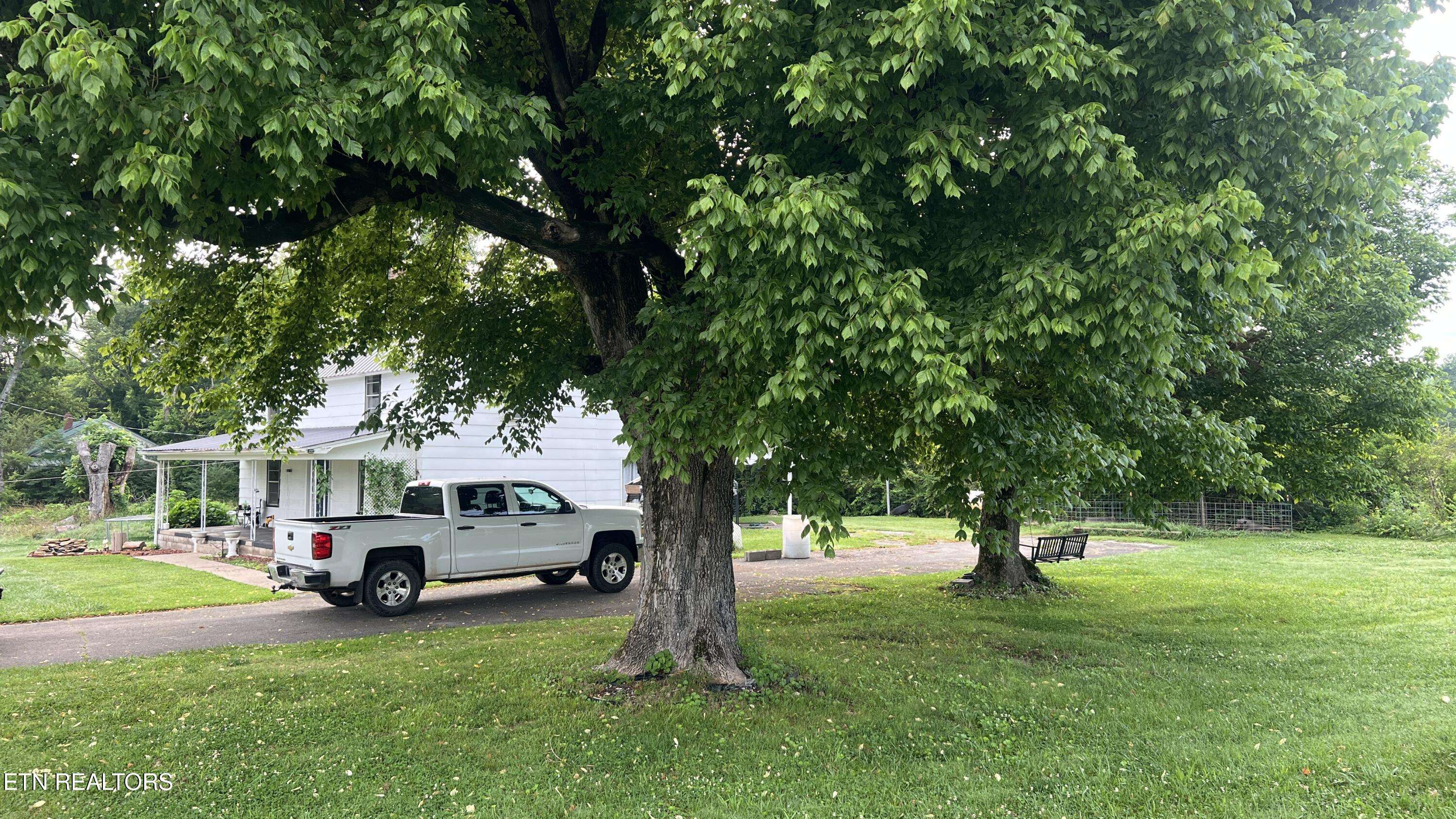 Tellico Plains, TN 37385,104 Hereford St