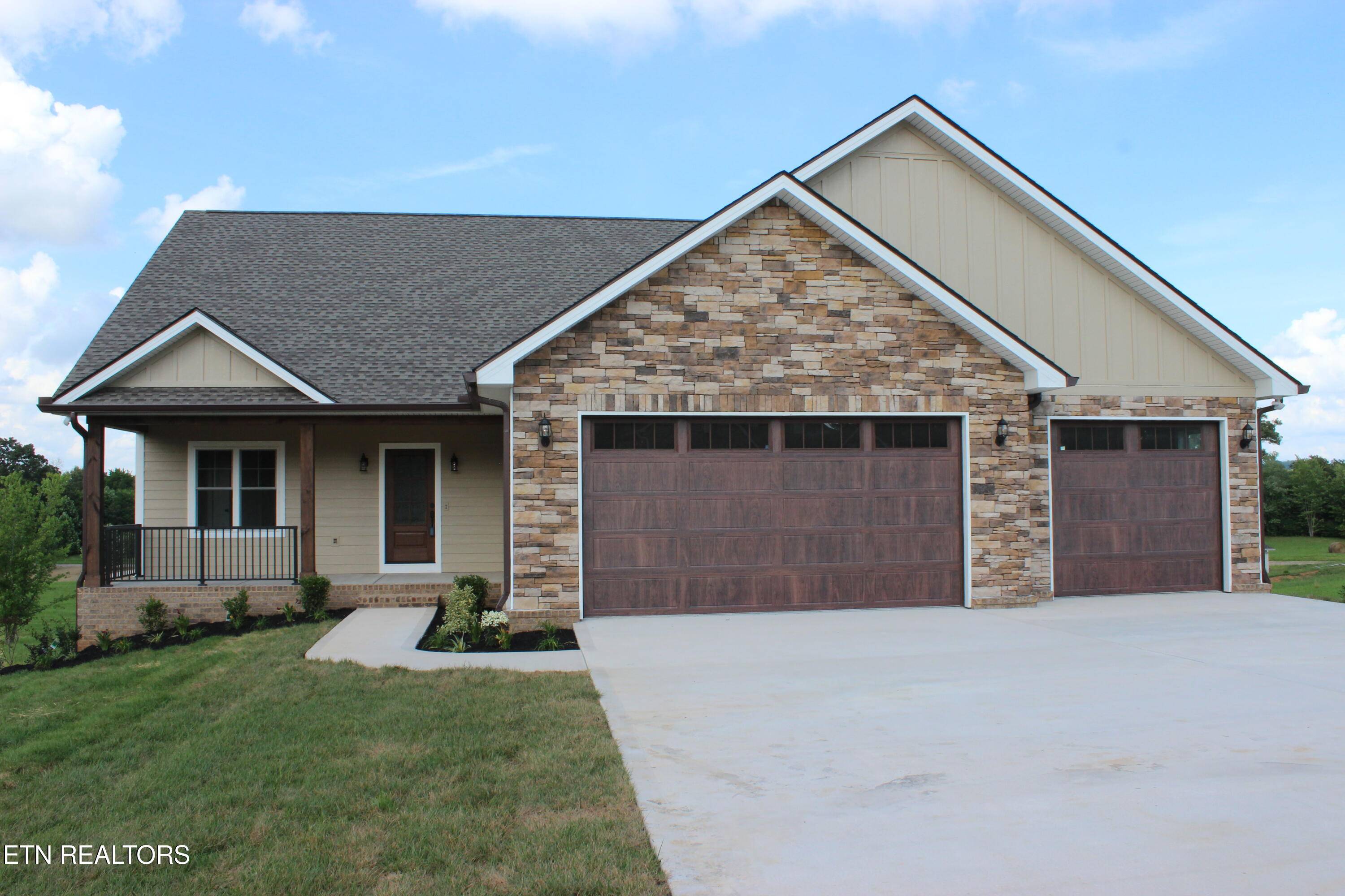 Madisonville, TN 37354,140 Wilshaw CT