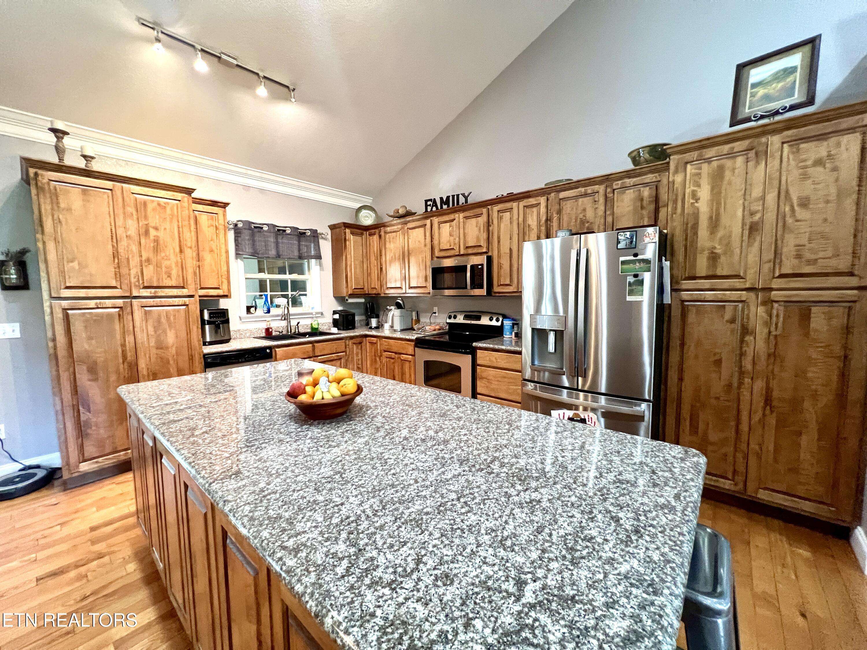 Sevierville, TN 37862,1329 Robert Ridge Rd