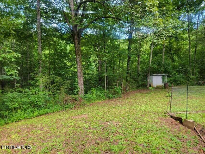 Spring City, TN 37381,398 Len Mar Rd