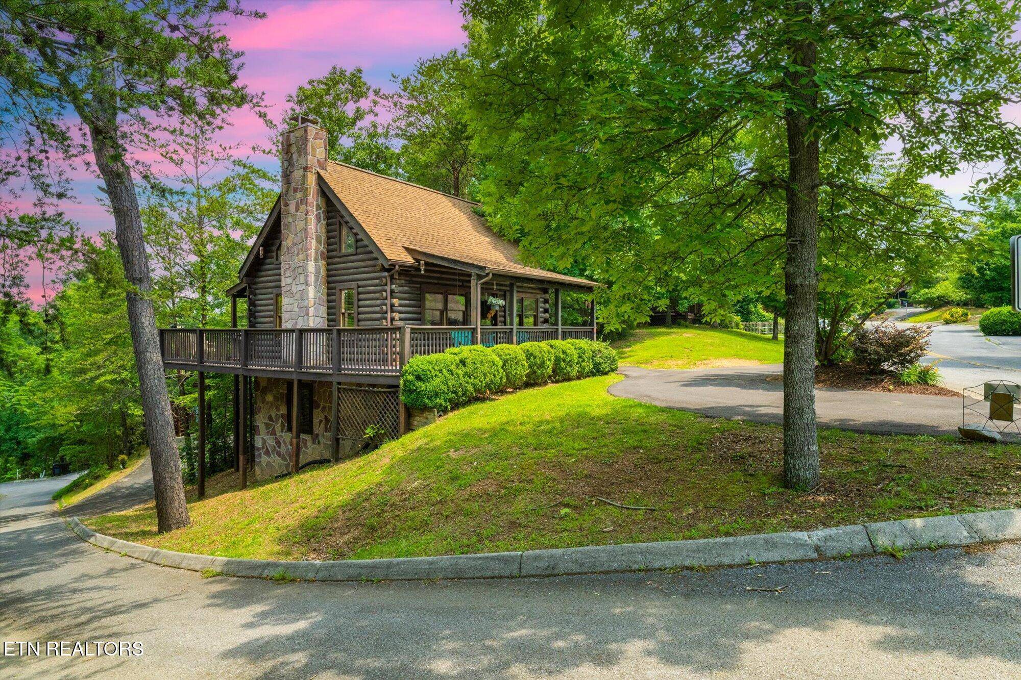 Pigeon Forge, TN 37863,664 Kings Hills Blvd