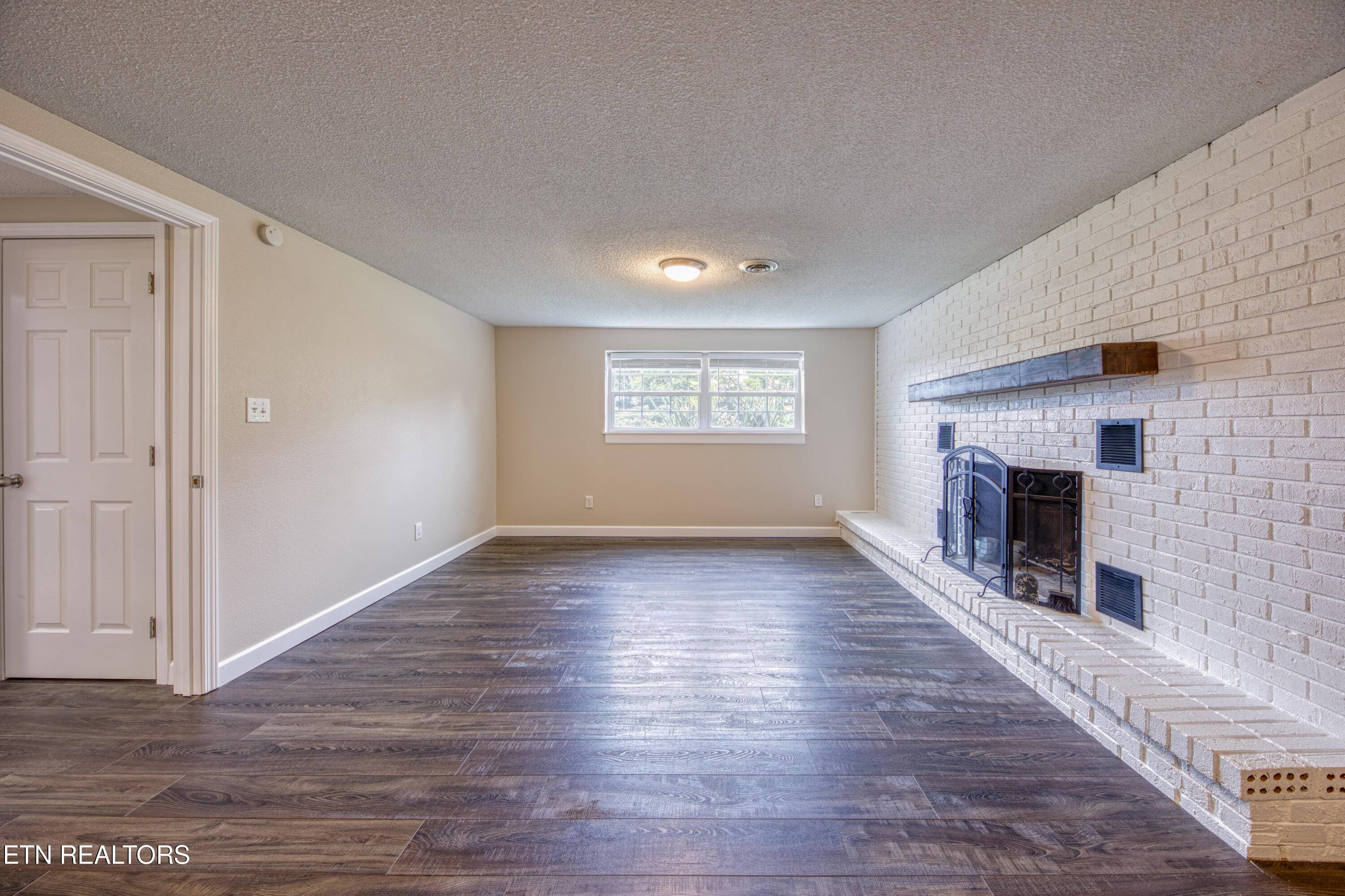 Seymour, TN 37865,506 Oak St