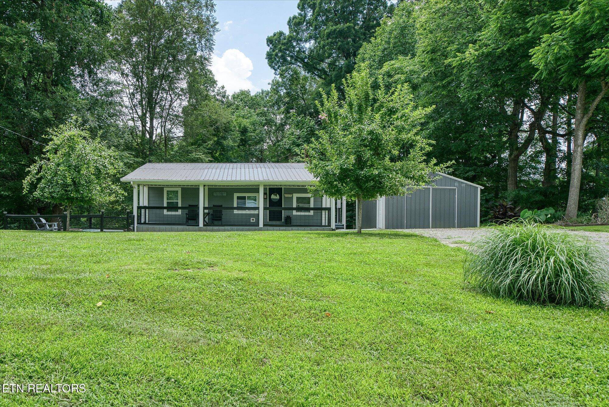 Byrdstown, TN 38549,502 Midnight DR