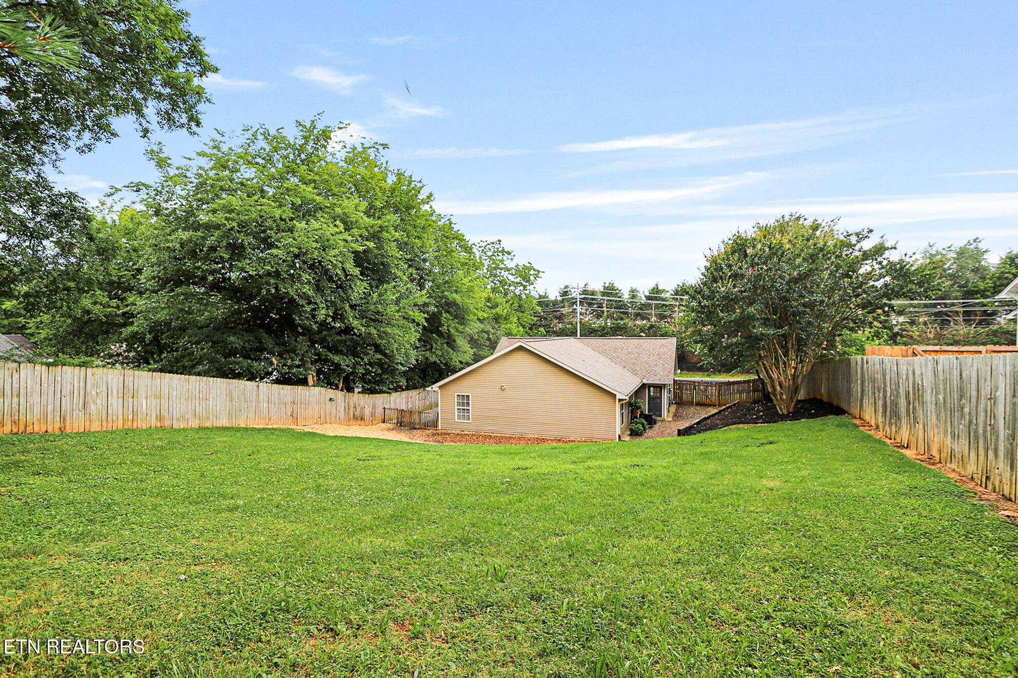 Maryville, TN 37803,416 Grandview Dr.
