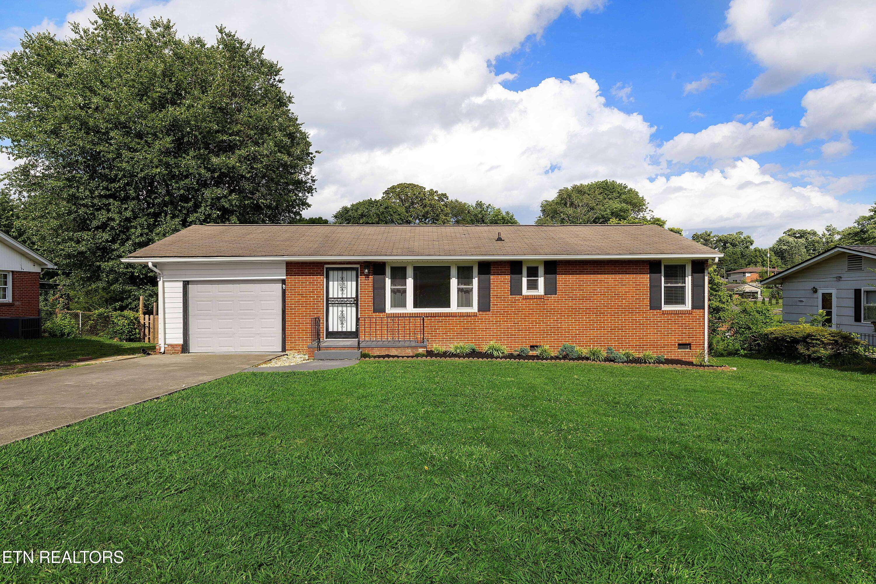 Knoxville, TN 37921,3112 Cherrywood Rd