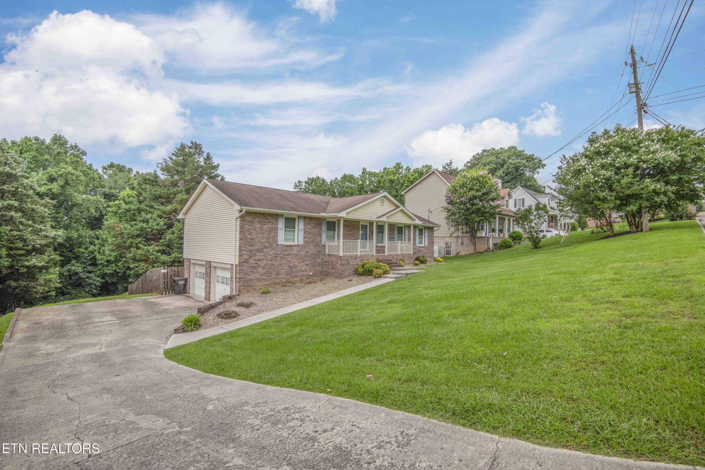 Knoxville, TN 37938,4400 Foothills DR