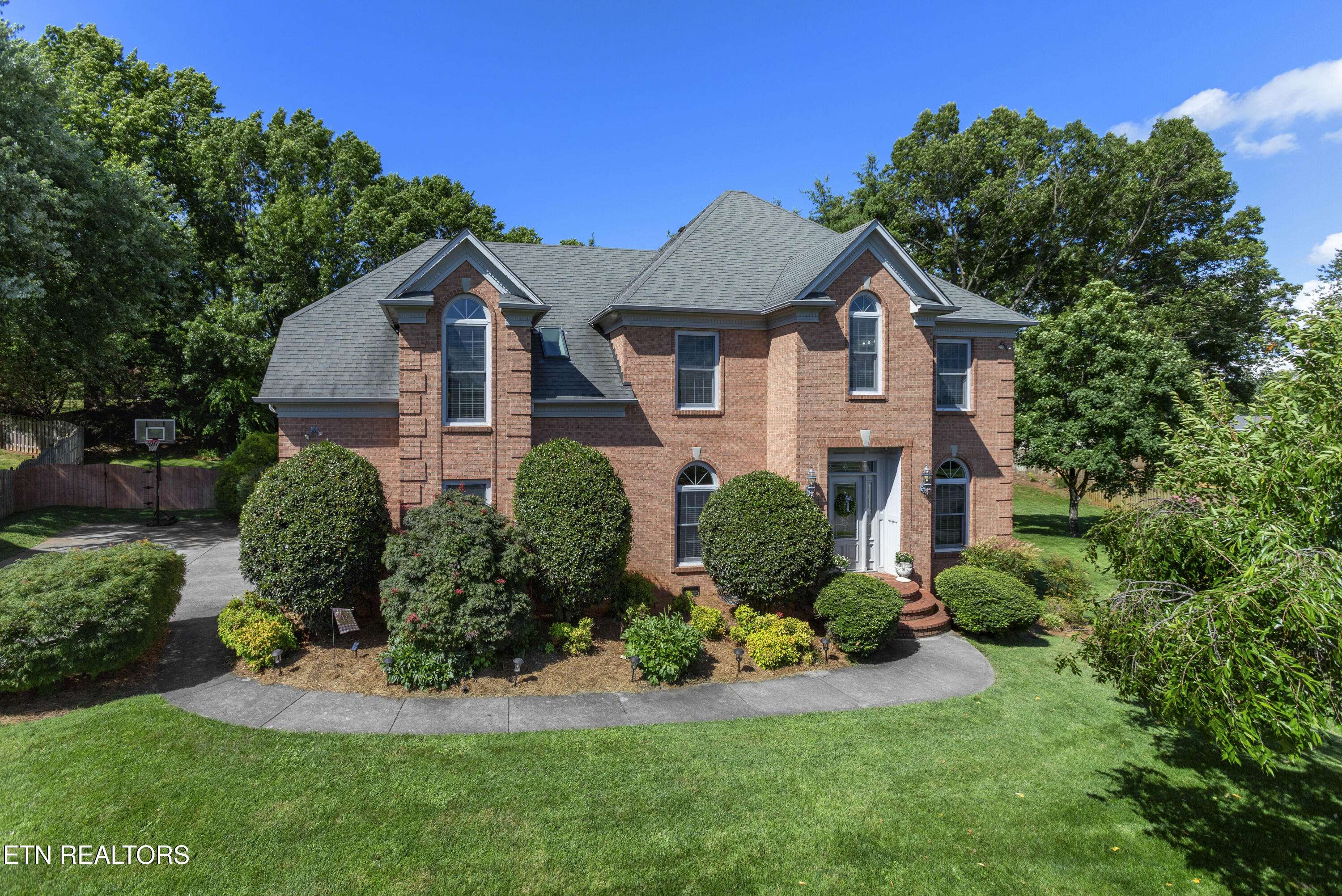 Knoxville, TN 37922,756 Sedgley DR
