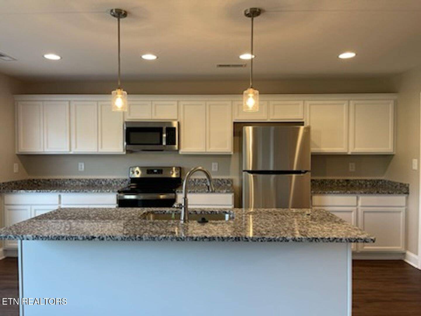 Pigeon Forge, TN 37863,852 Sweetfern LN